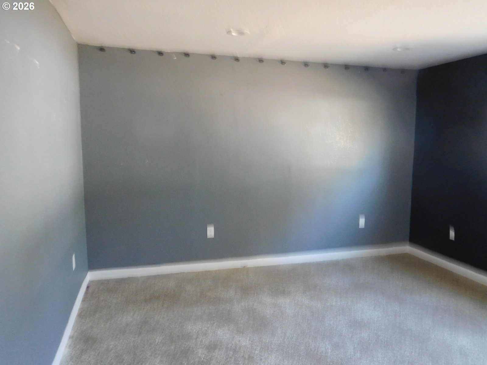 409 W Ridgeway Ave Property Photo 17