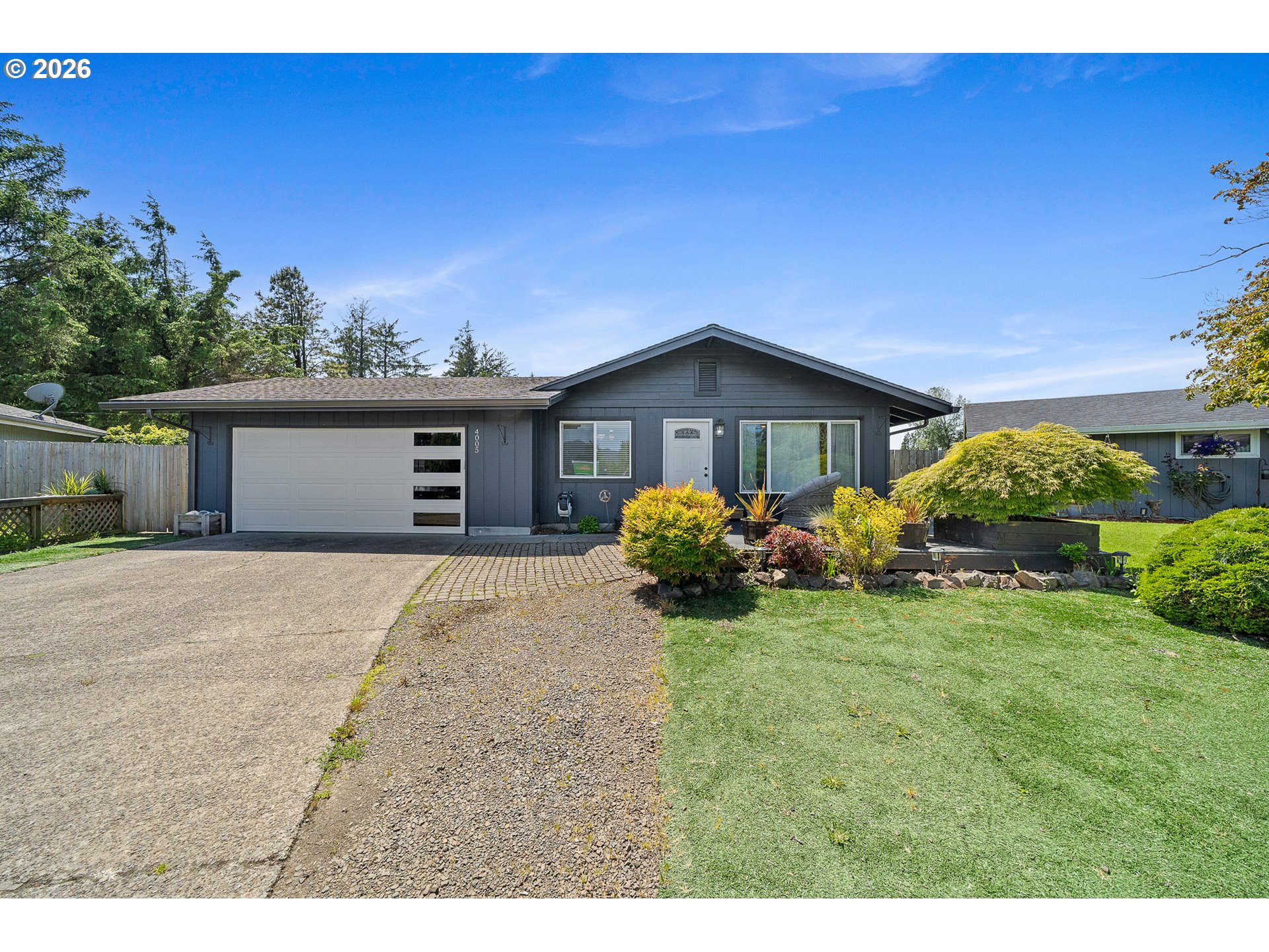 4005 Filbert St Property Photo 1
