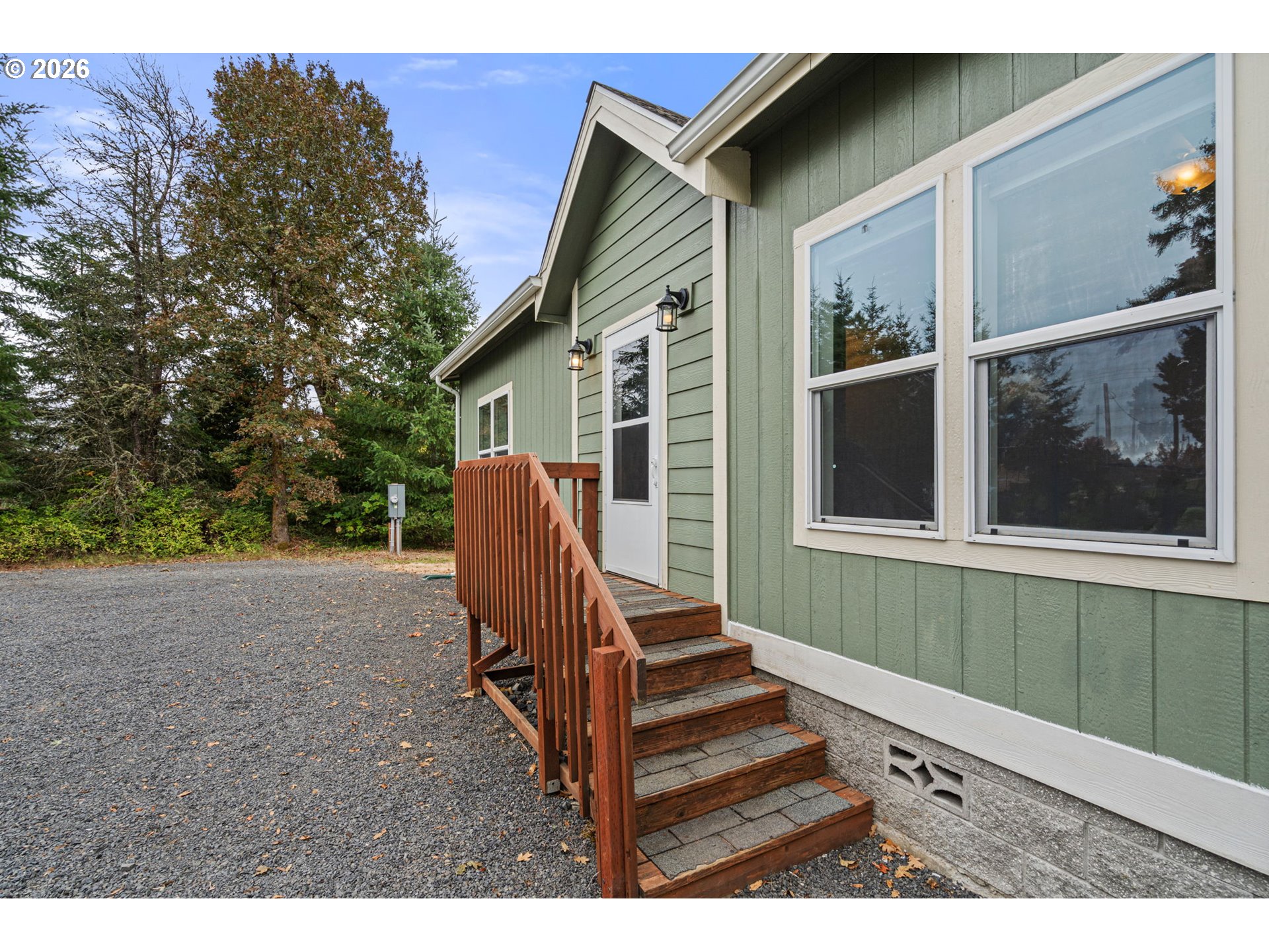 139 N Military Rd Property Photo 4