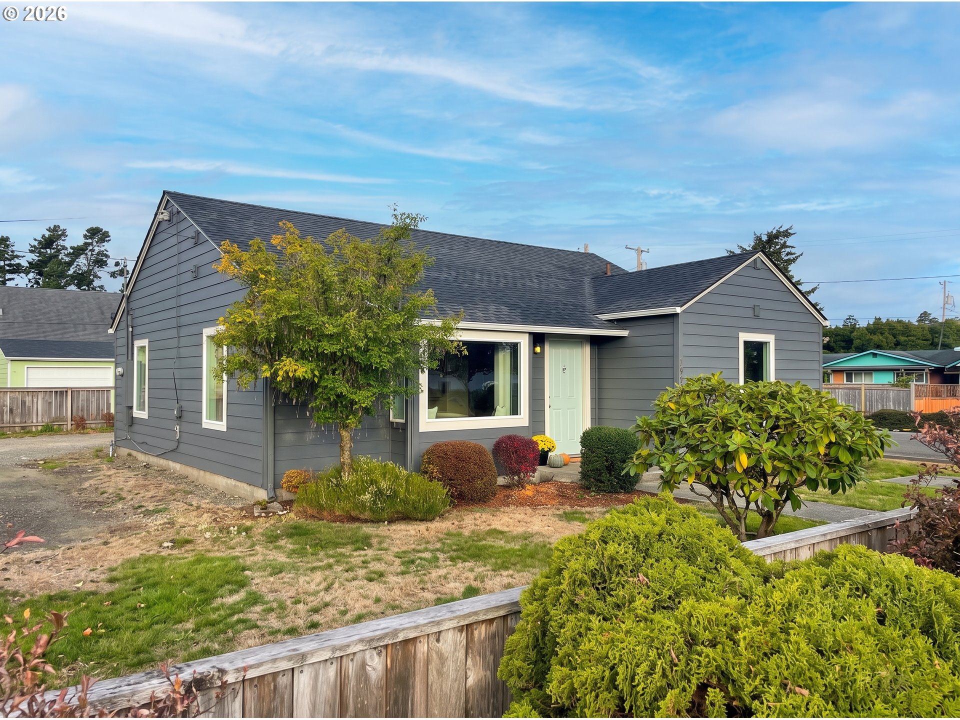 1699 Pine St Property Photo 4