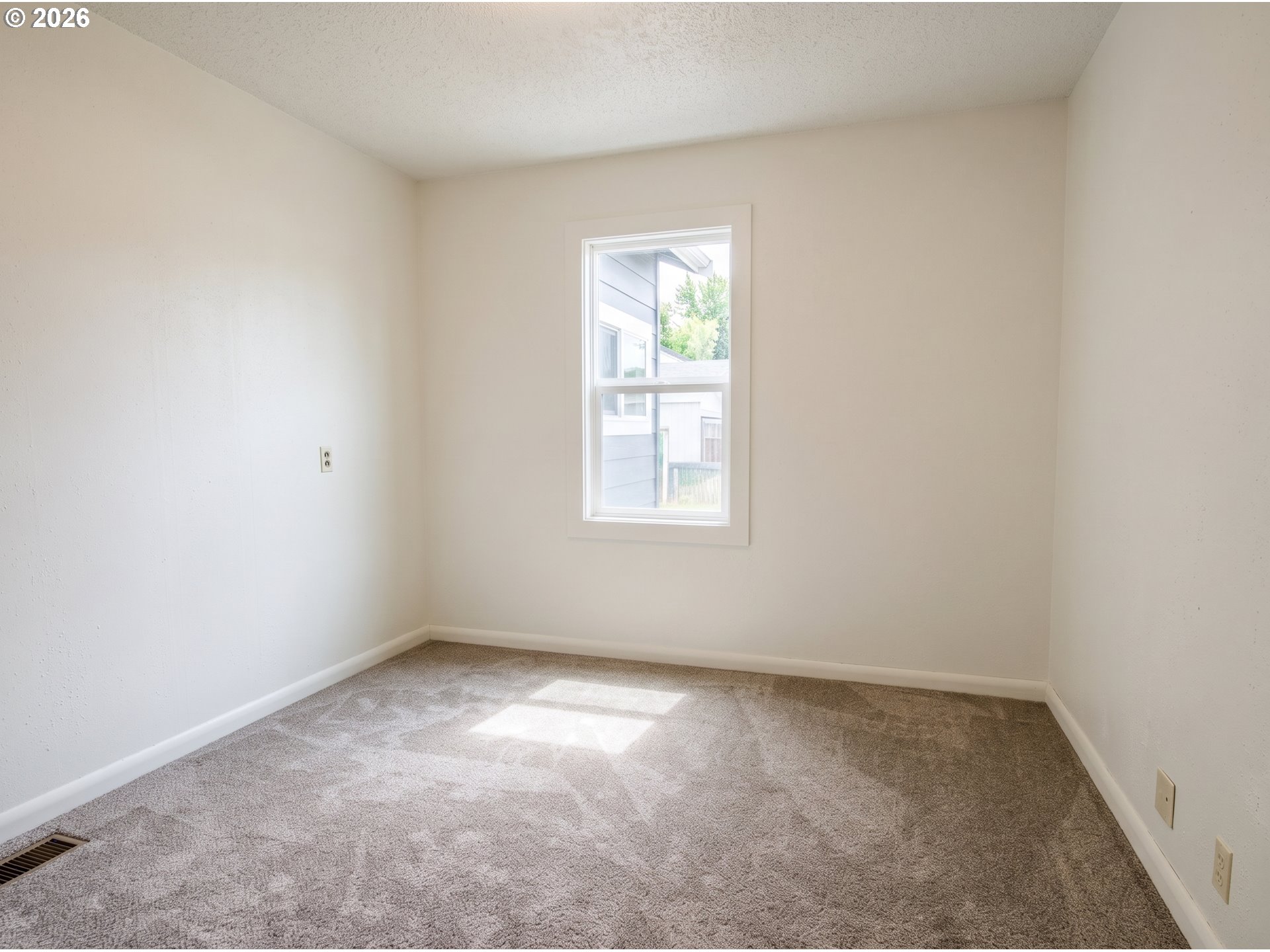 1699 Pine St Property Photo 22