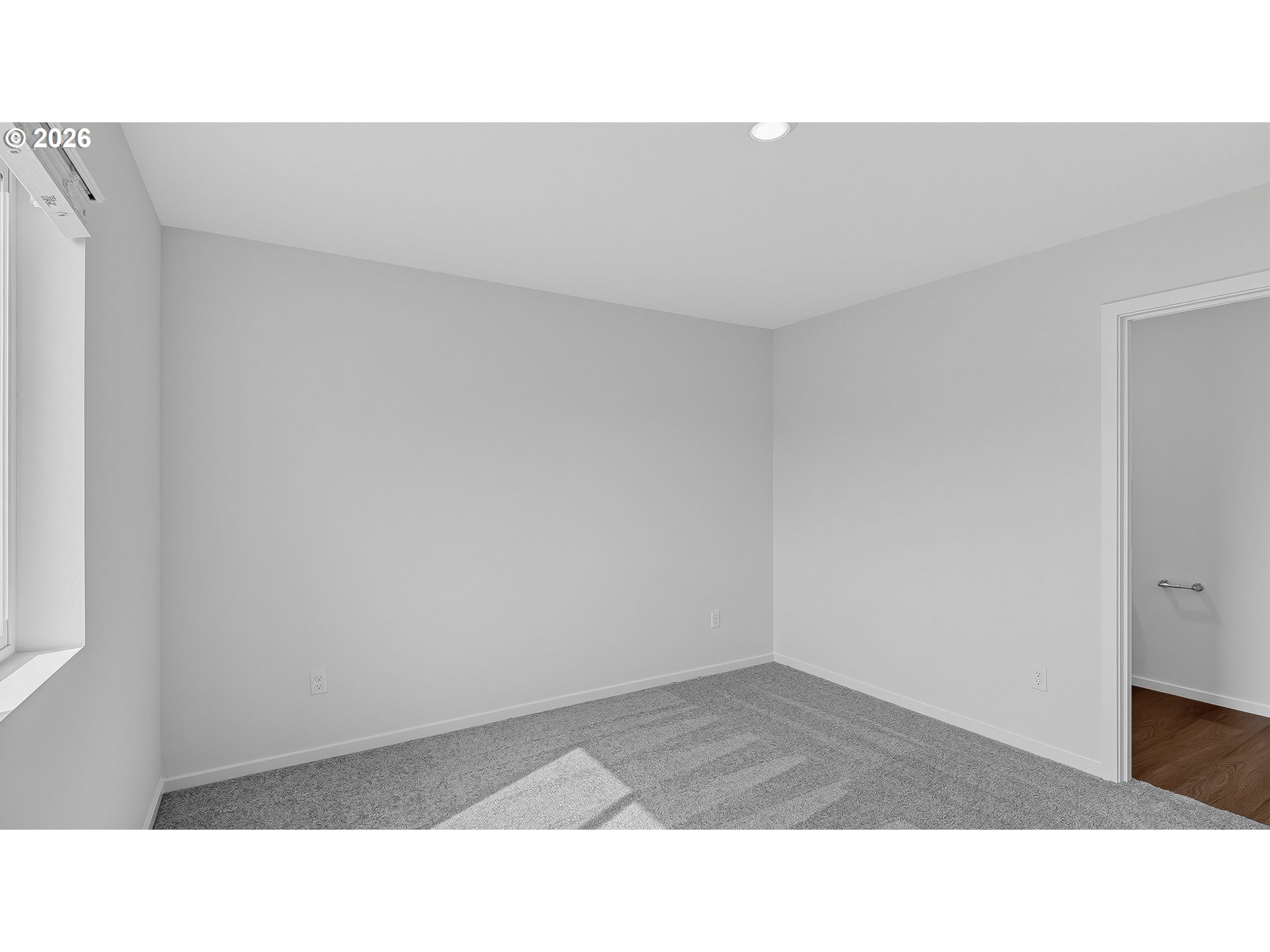 686 Minnesota Property Photo 14