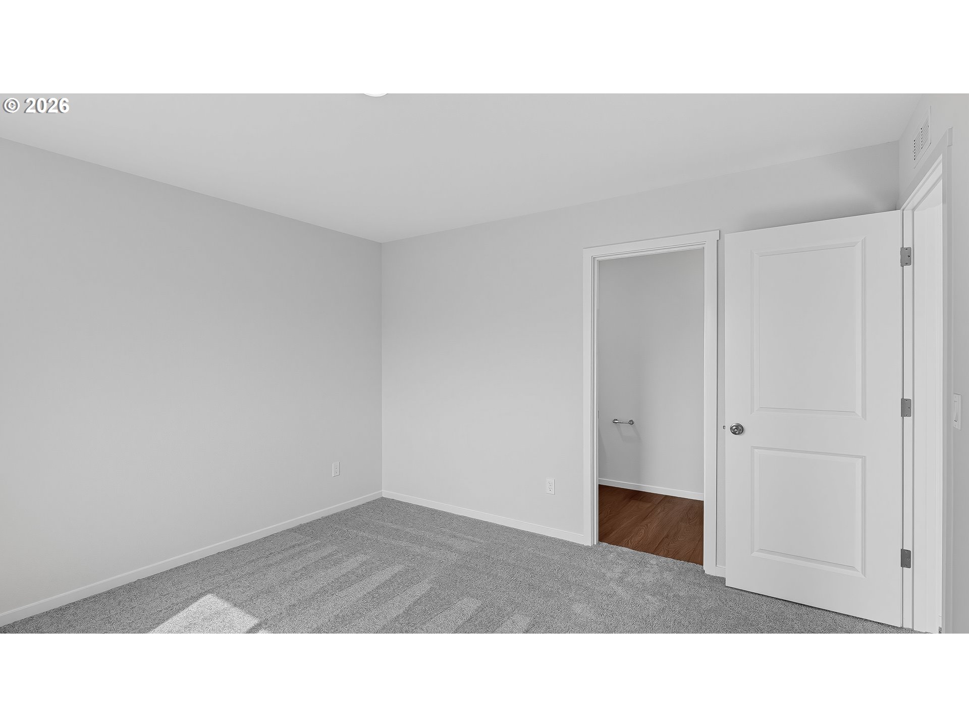 686 Minnesota Property Photo 15