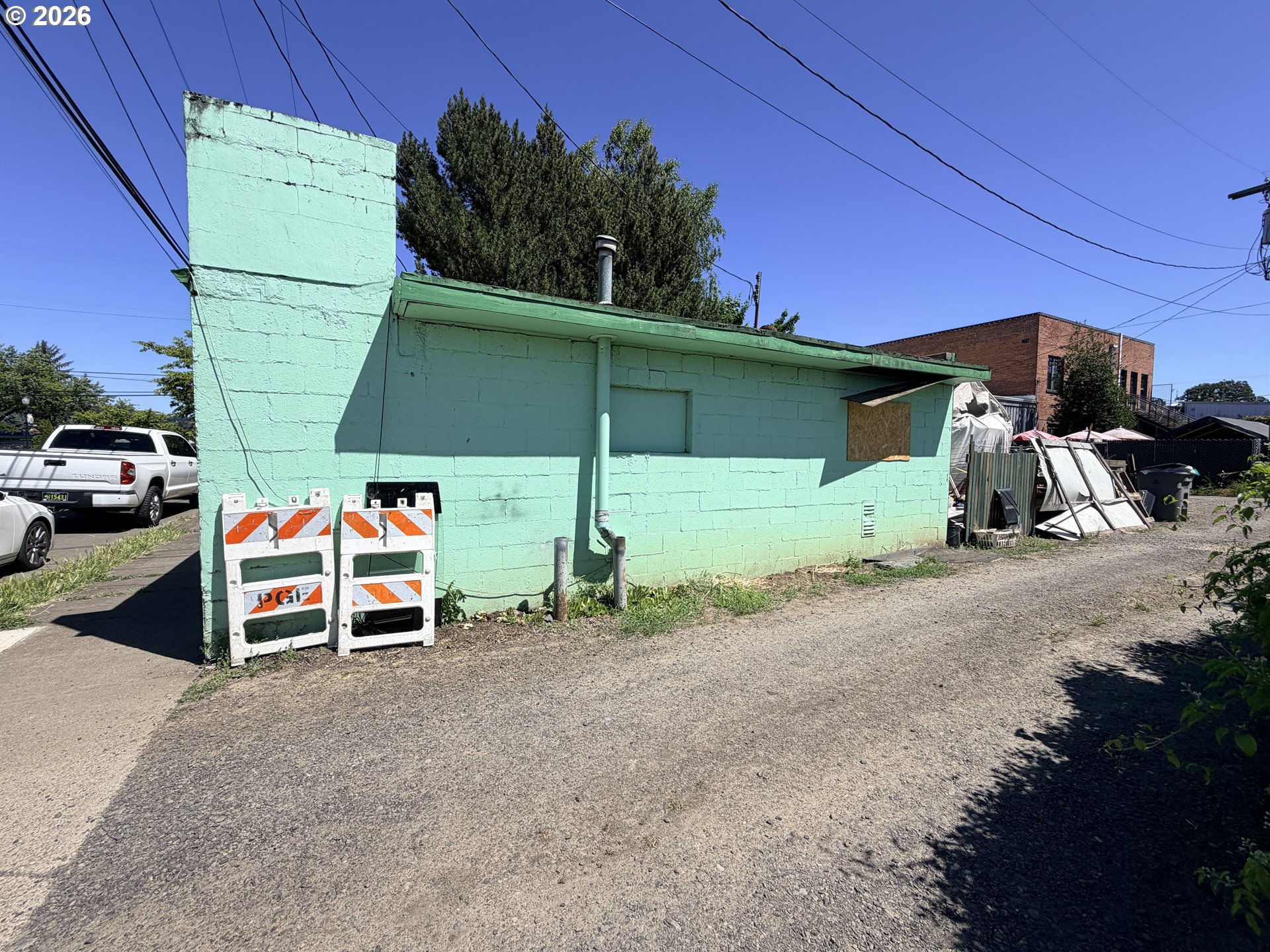 107 5th St Property Photo 3