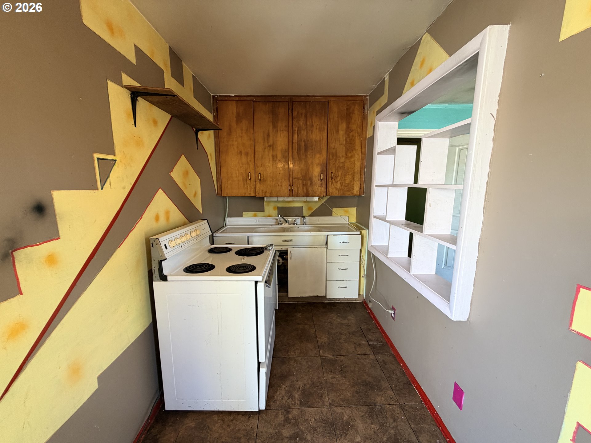 107 5th St Property Photo 6