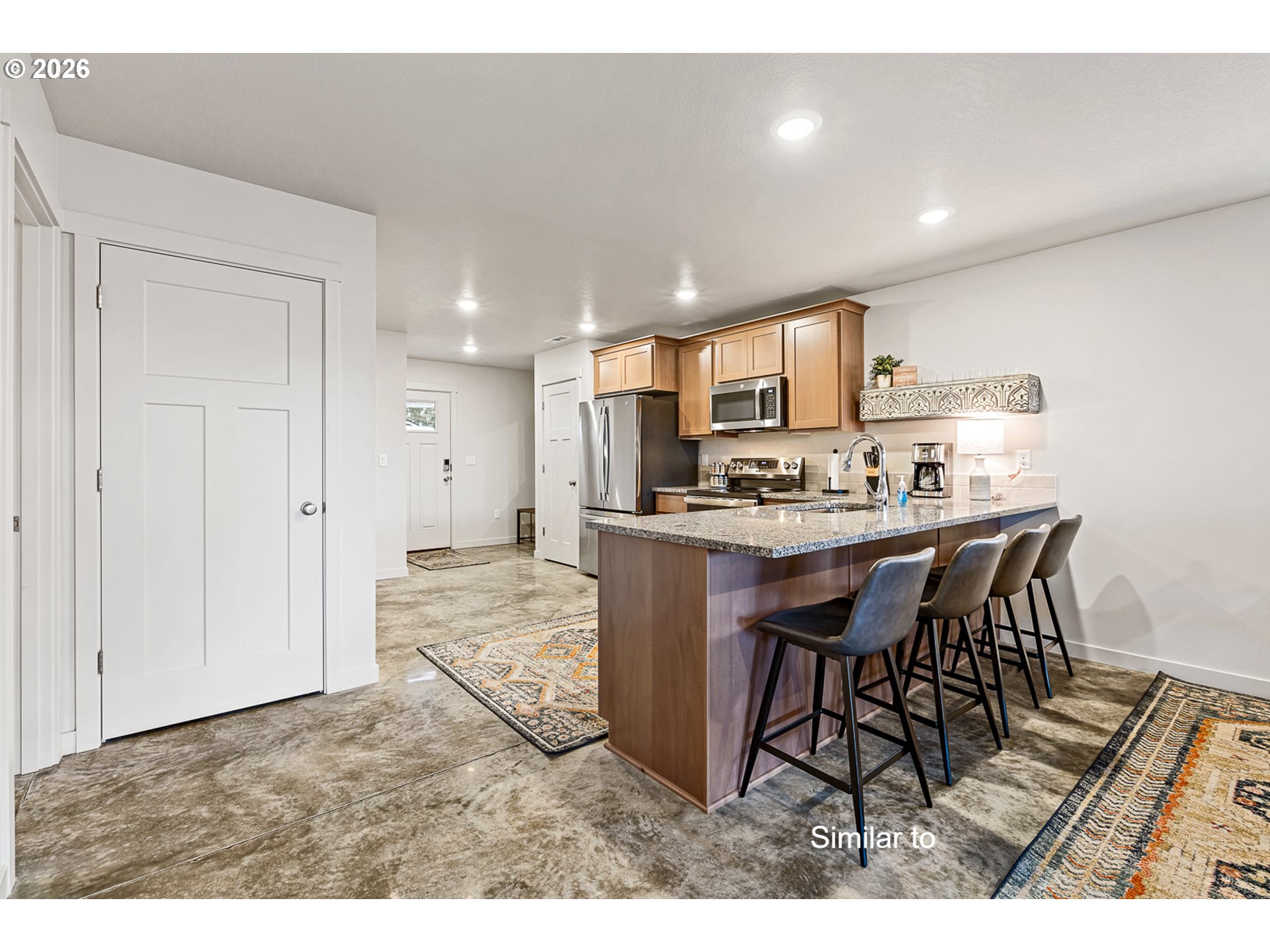 665 Jimmy St Property Photo 5