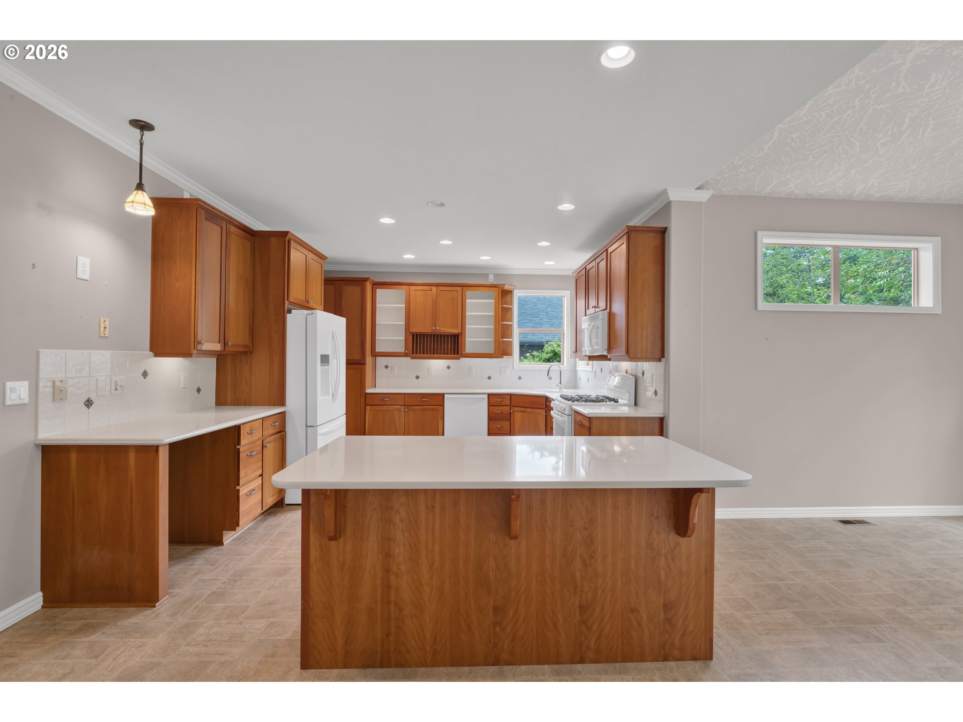 1619 Willow Loop Property Photo 12