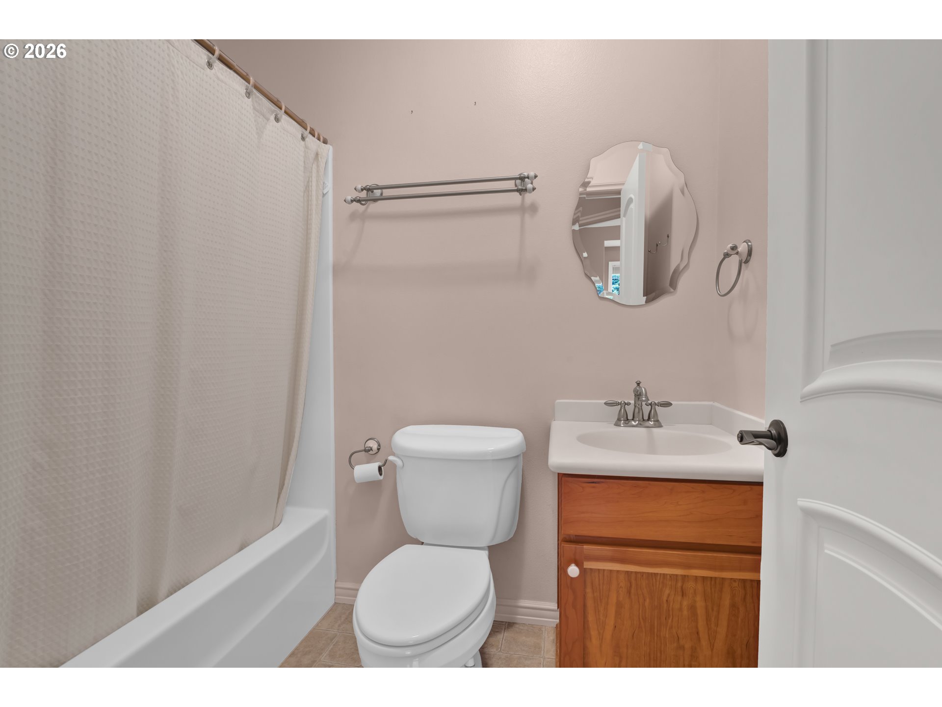 1619 Willow Loop Property Photo 27