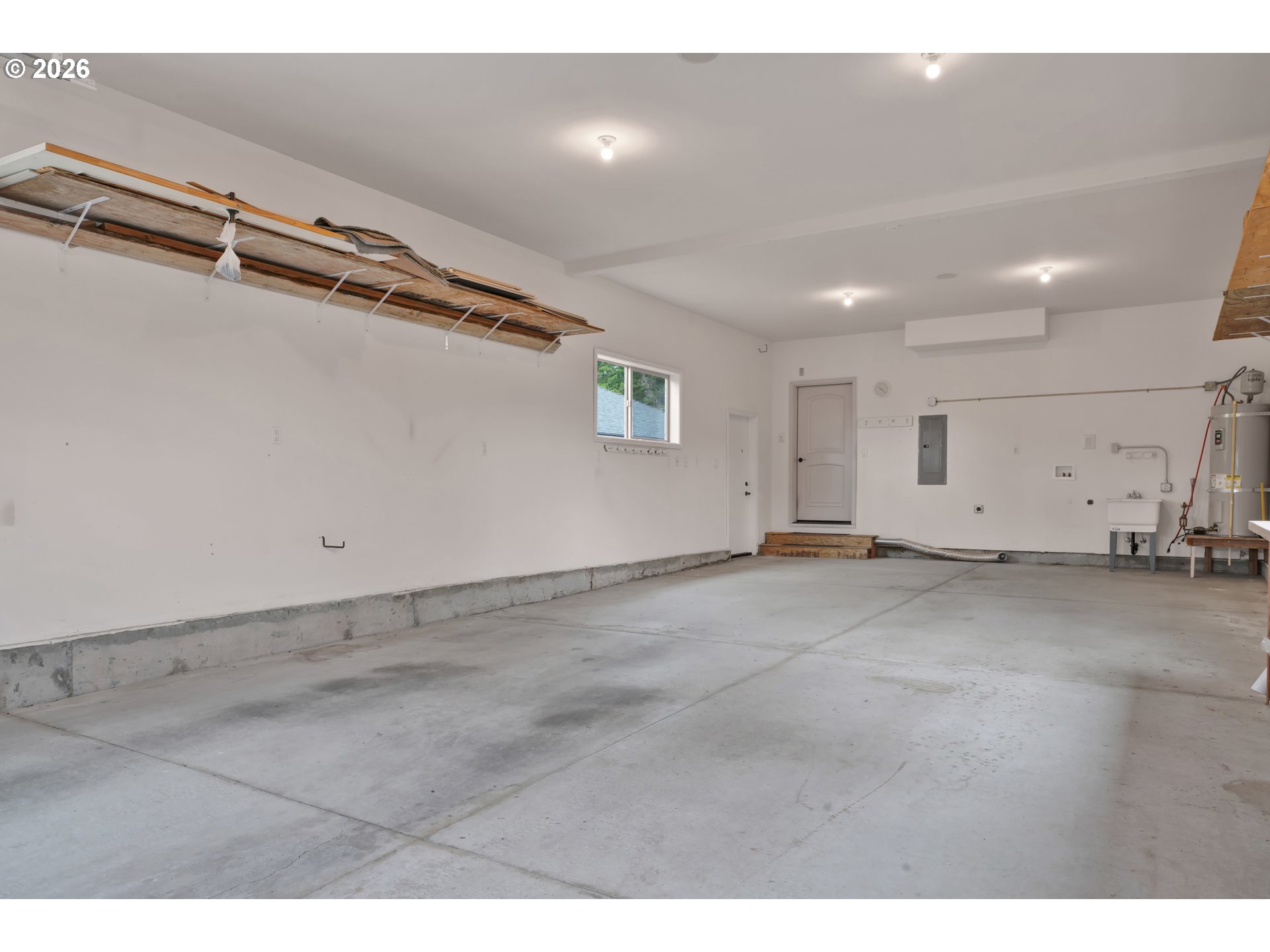 1619 Willow Loop Property Photo 40