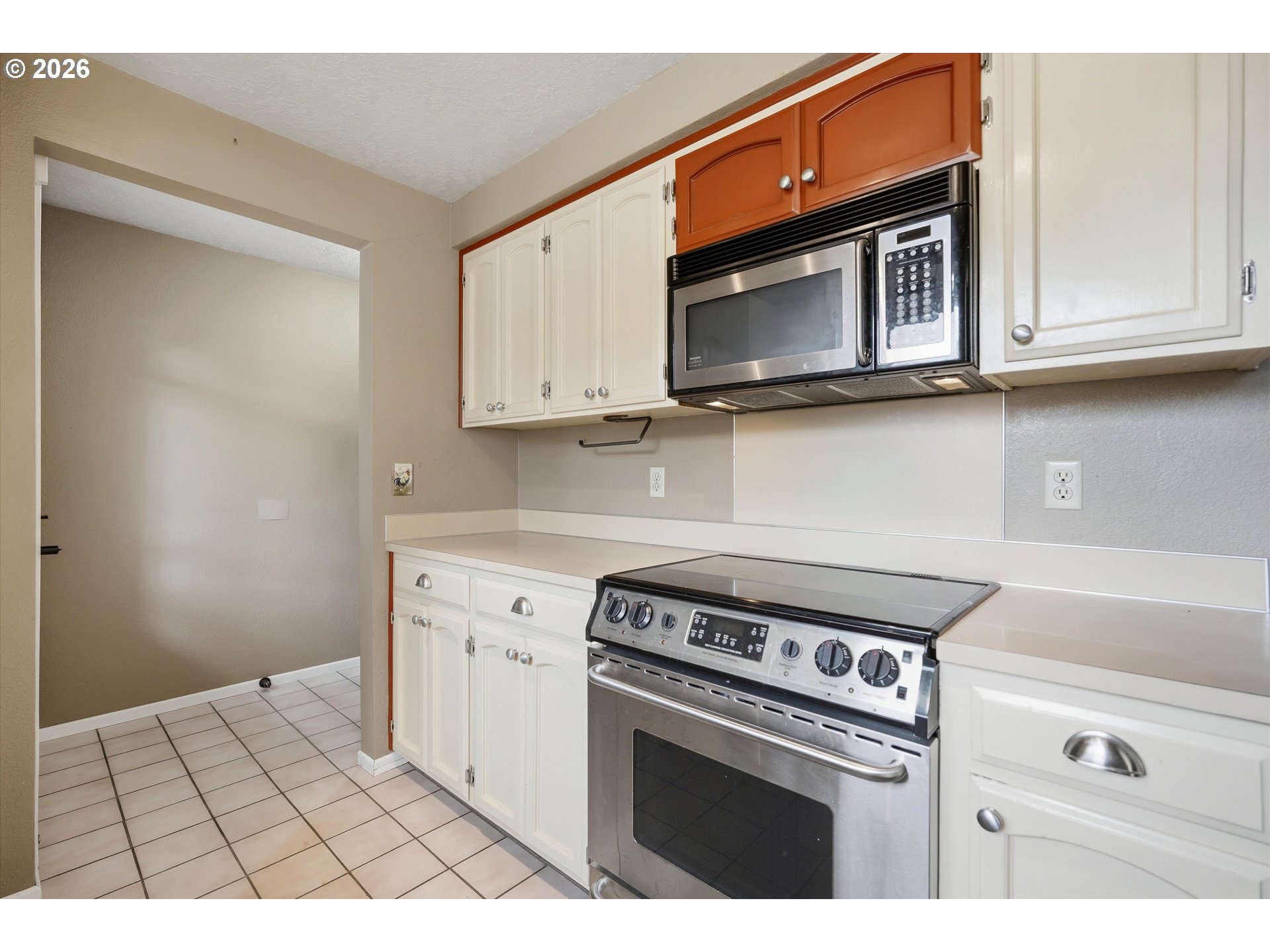 1019 Juniper St Property Photo 12