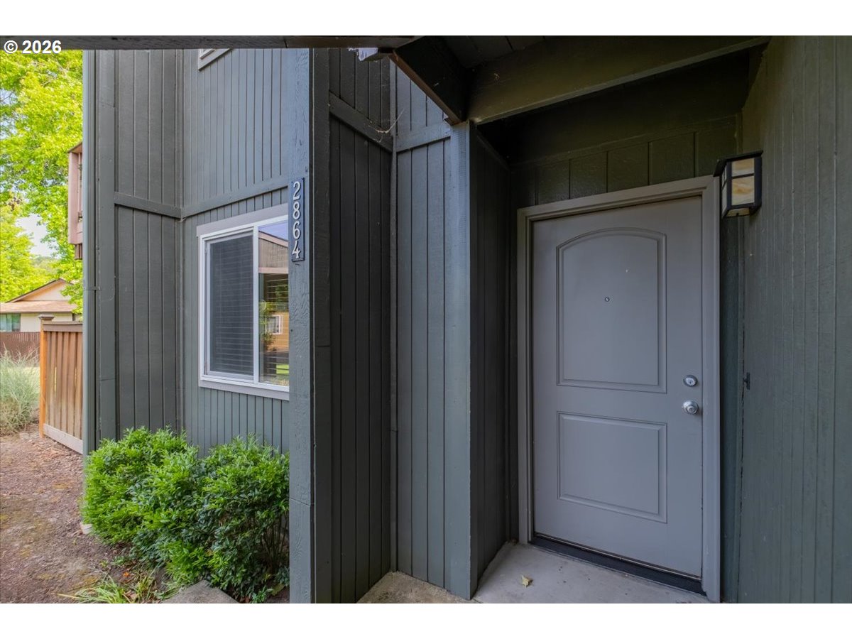 2864 Newton Pl Property Photo 6