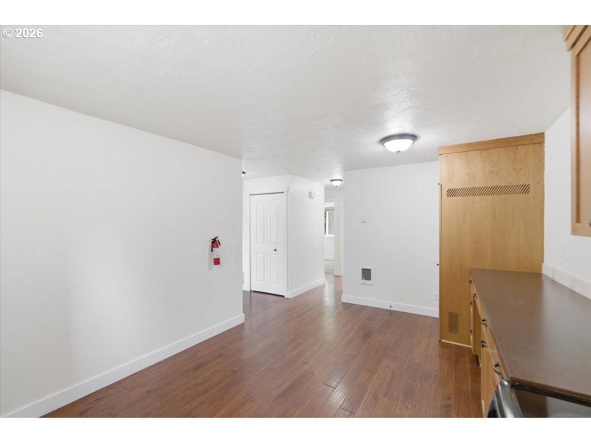 2864 Newton Pl Property Photo 15
