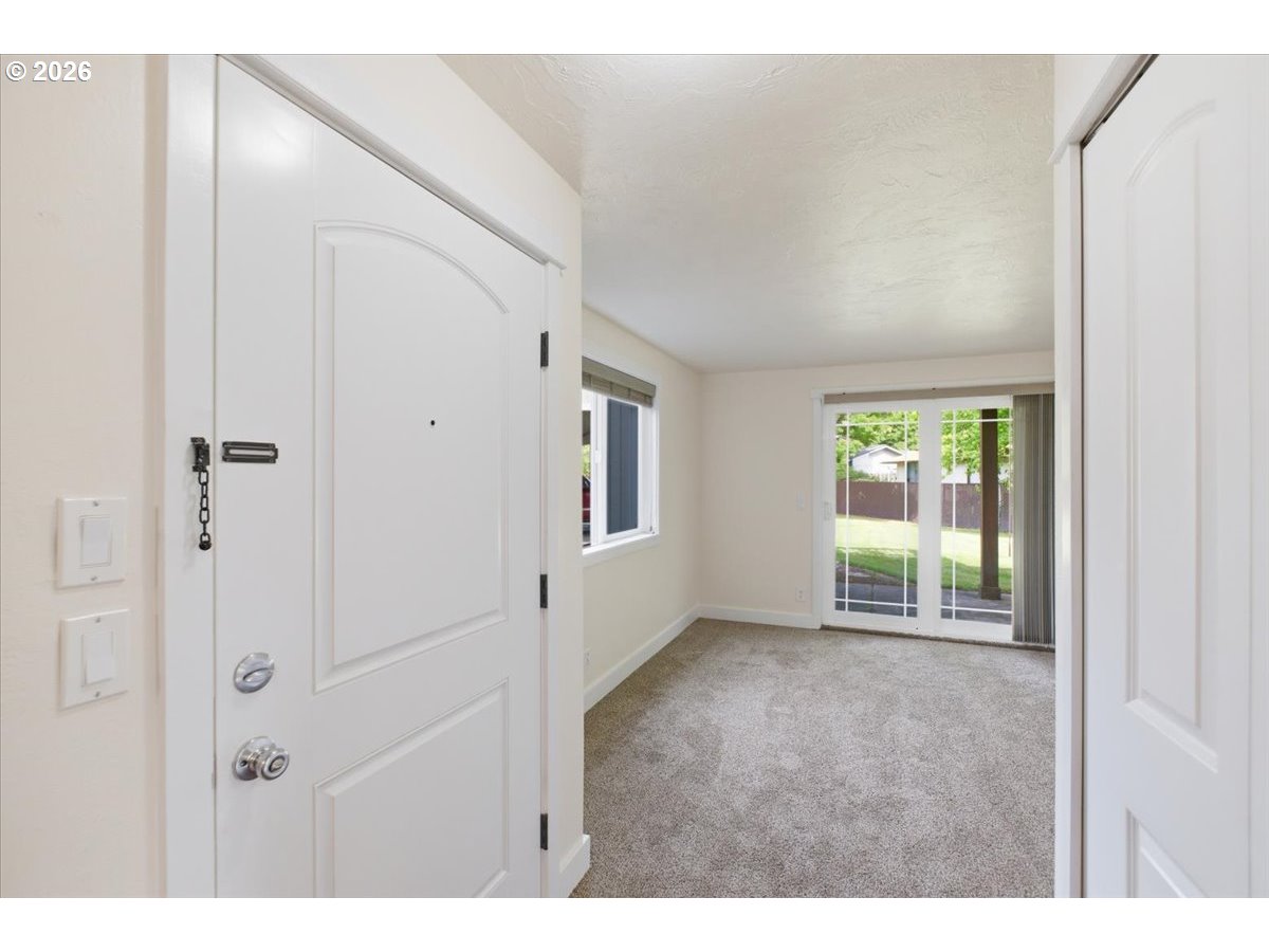 2864 Newton Pl Property Photo 17