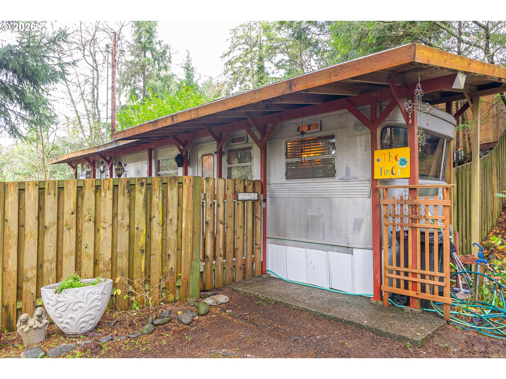 1845 Deer Ridge Rd Property Photo 3