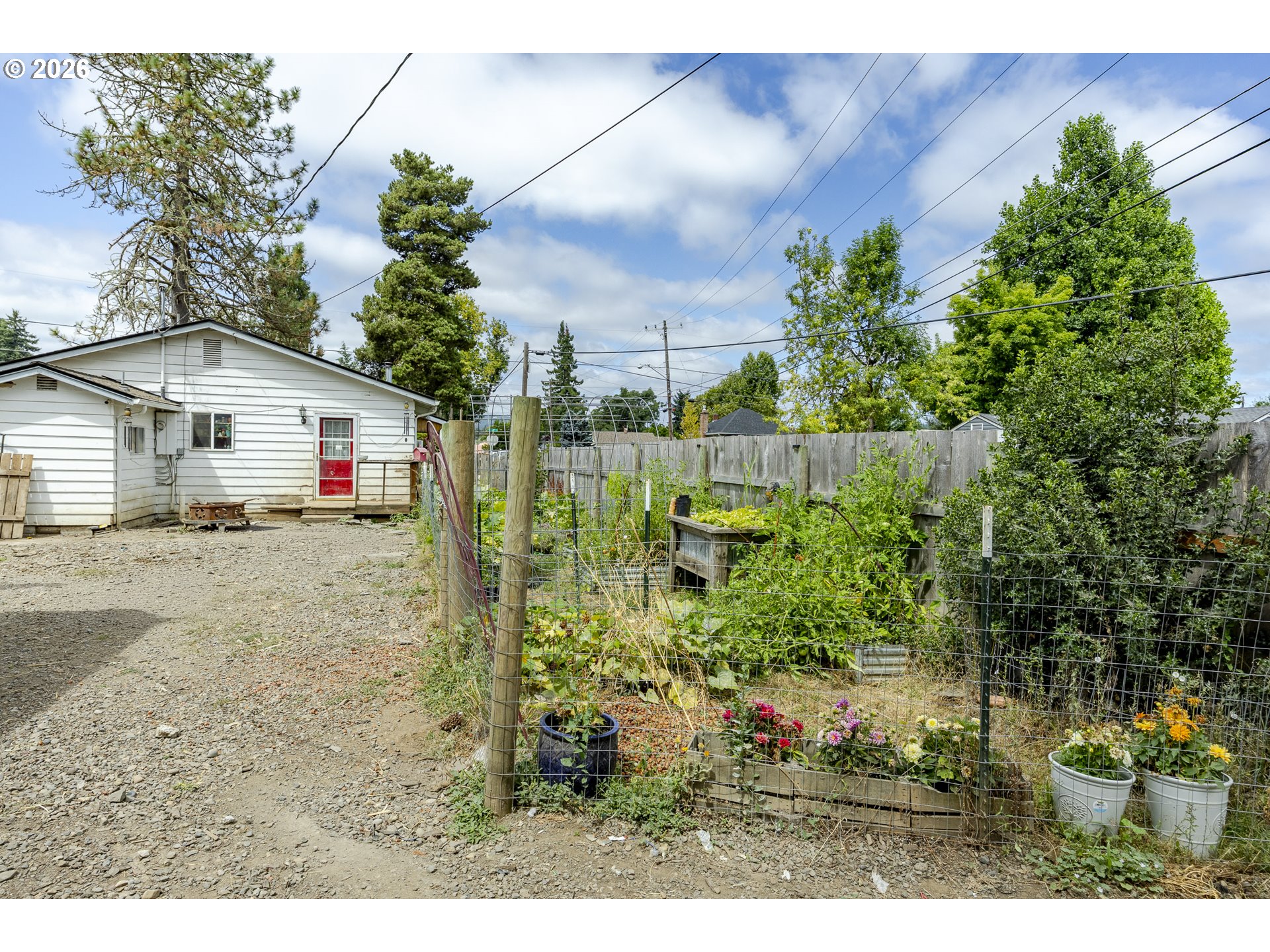 805 E Quincy Ave Property Photo 12