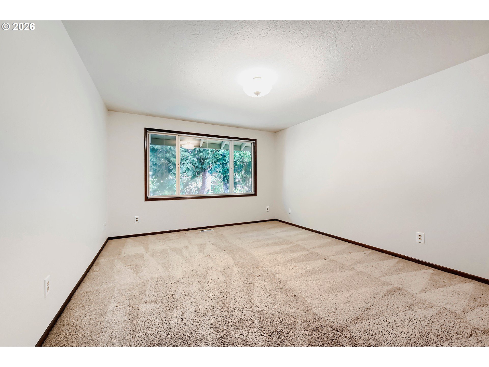 890 Ne 6th Dr Property Photo 18