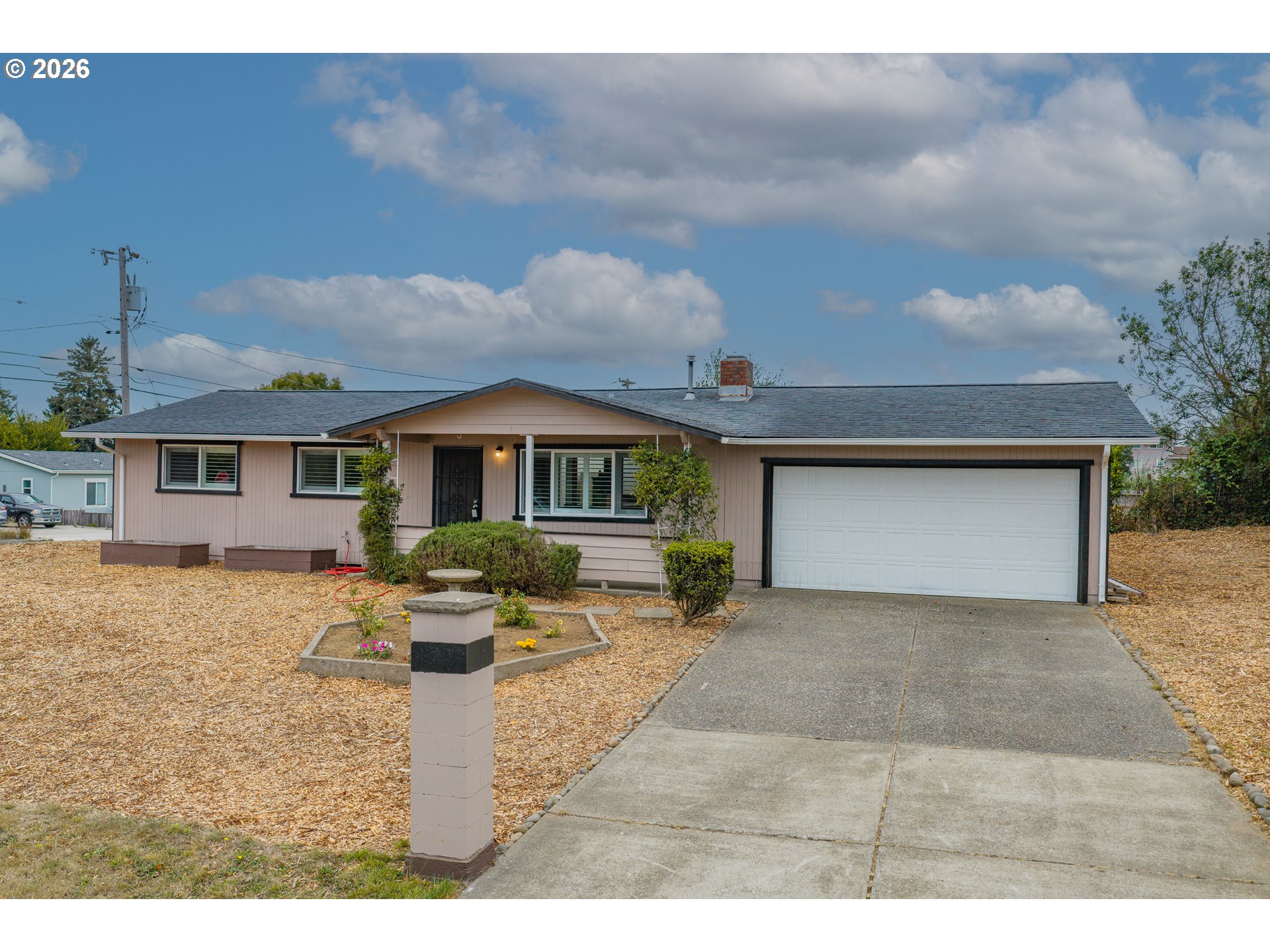 530 Montgomery Ave Property Photo 2