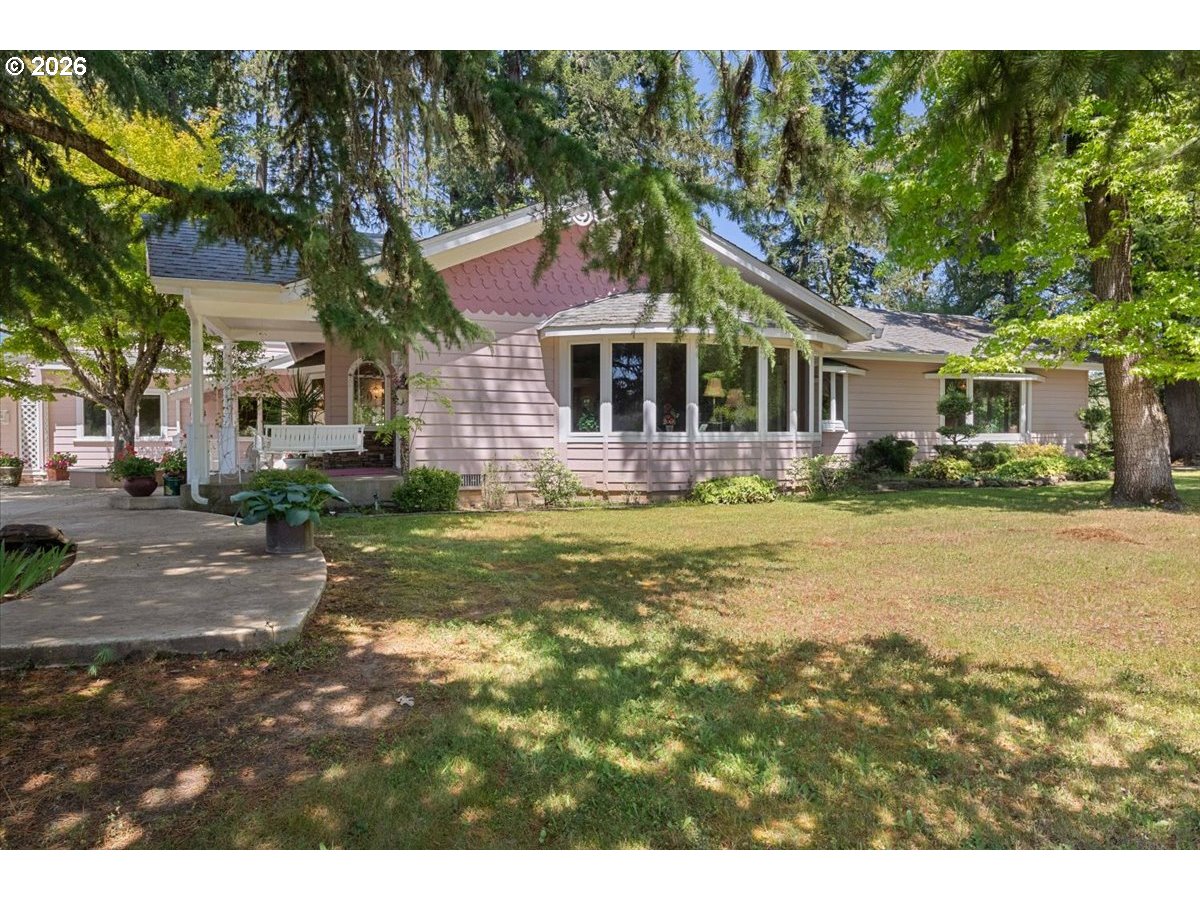 1300 Fair Oaks Rd Property Photo 1