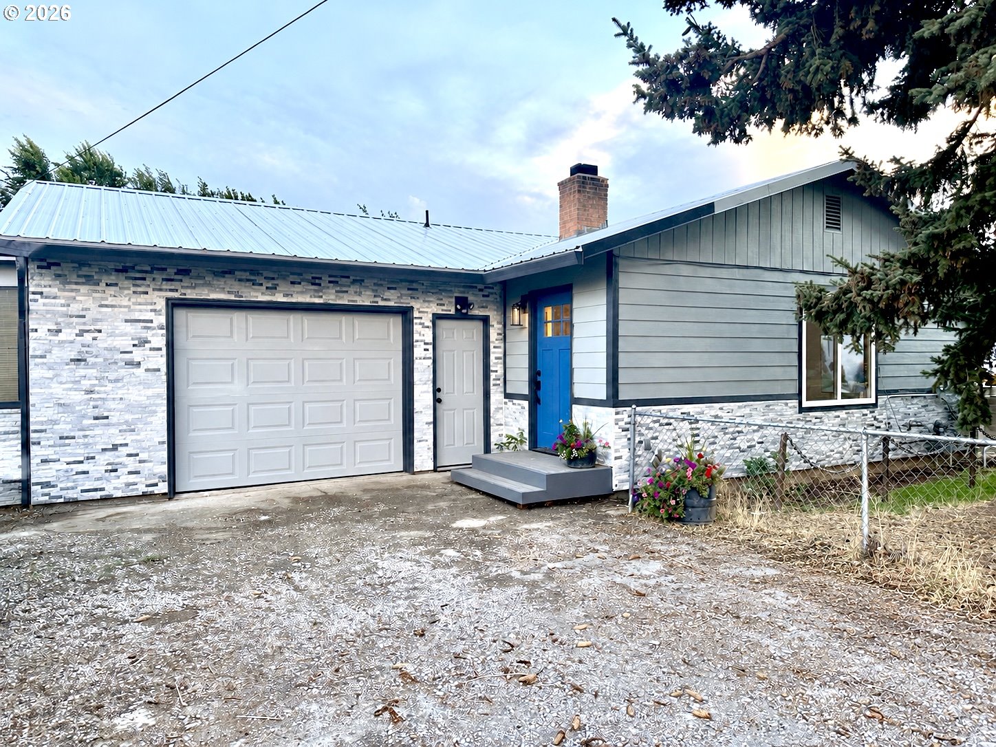 2702 May Ln Property Photo 1