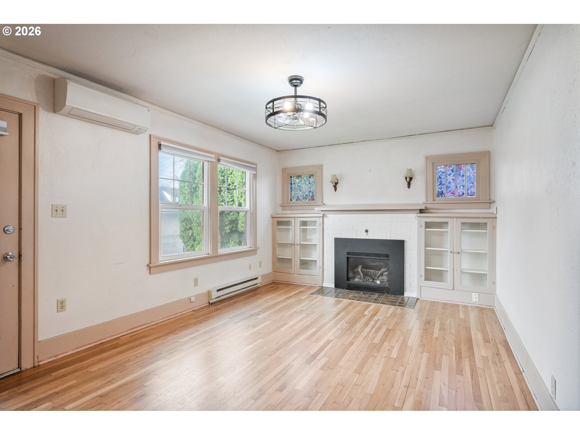 707 Ayers St Property Photo 3