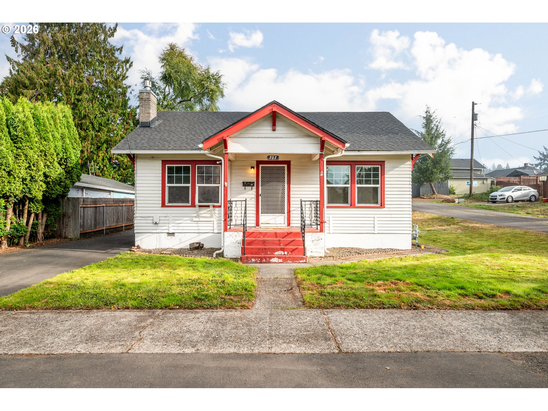 707 Ayers St Property Photo 16