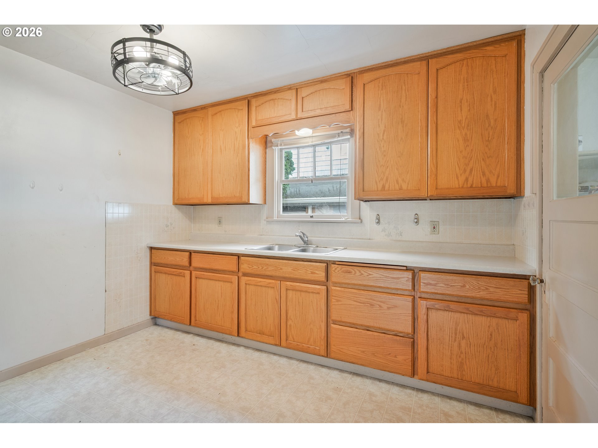 707 Ayers St Property Photo 22