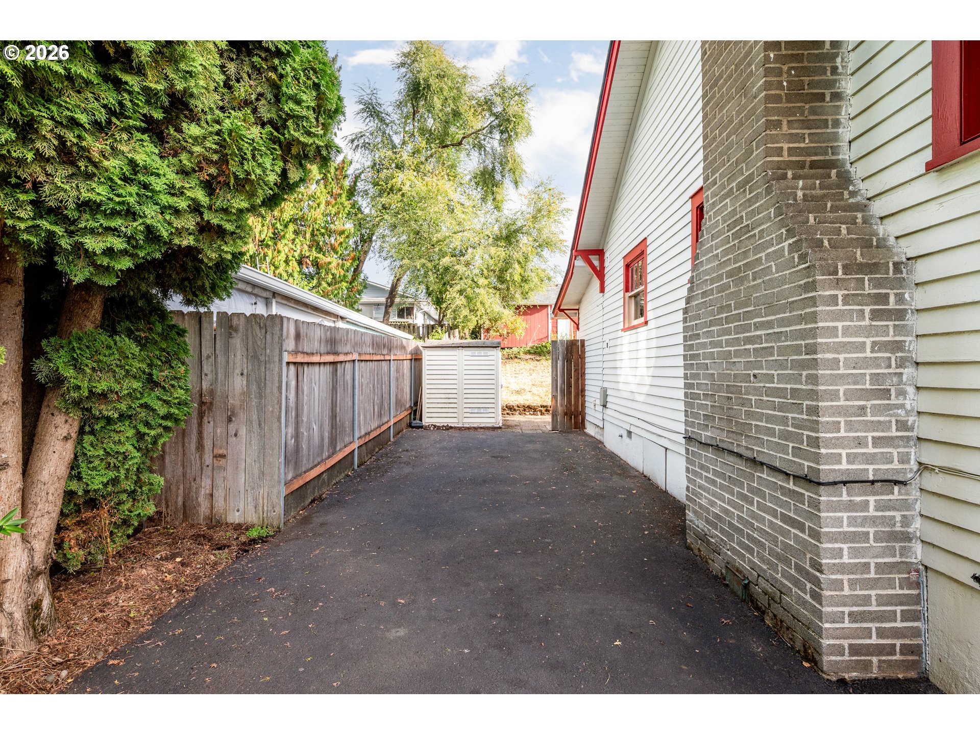 707 Ayers St Property Photo 25