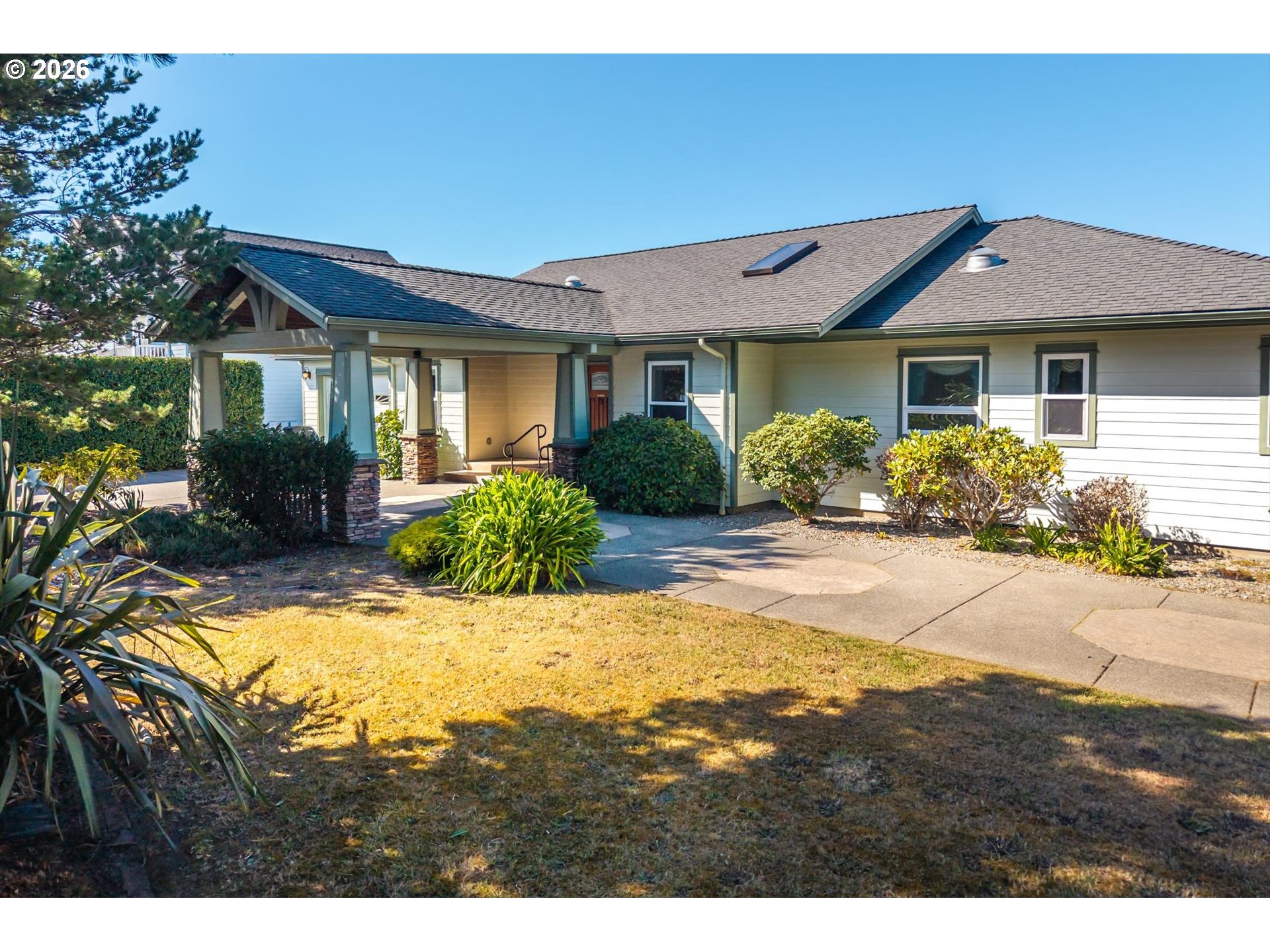 277 10th St Se Property Photo 4