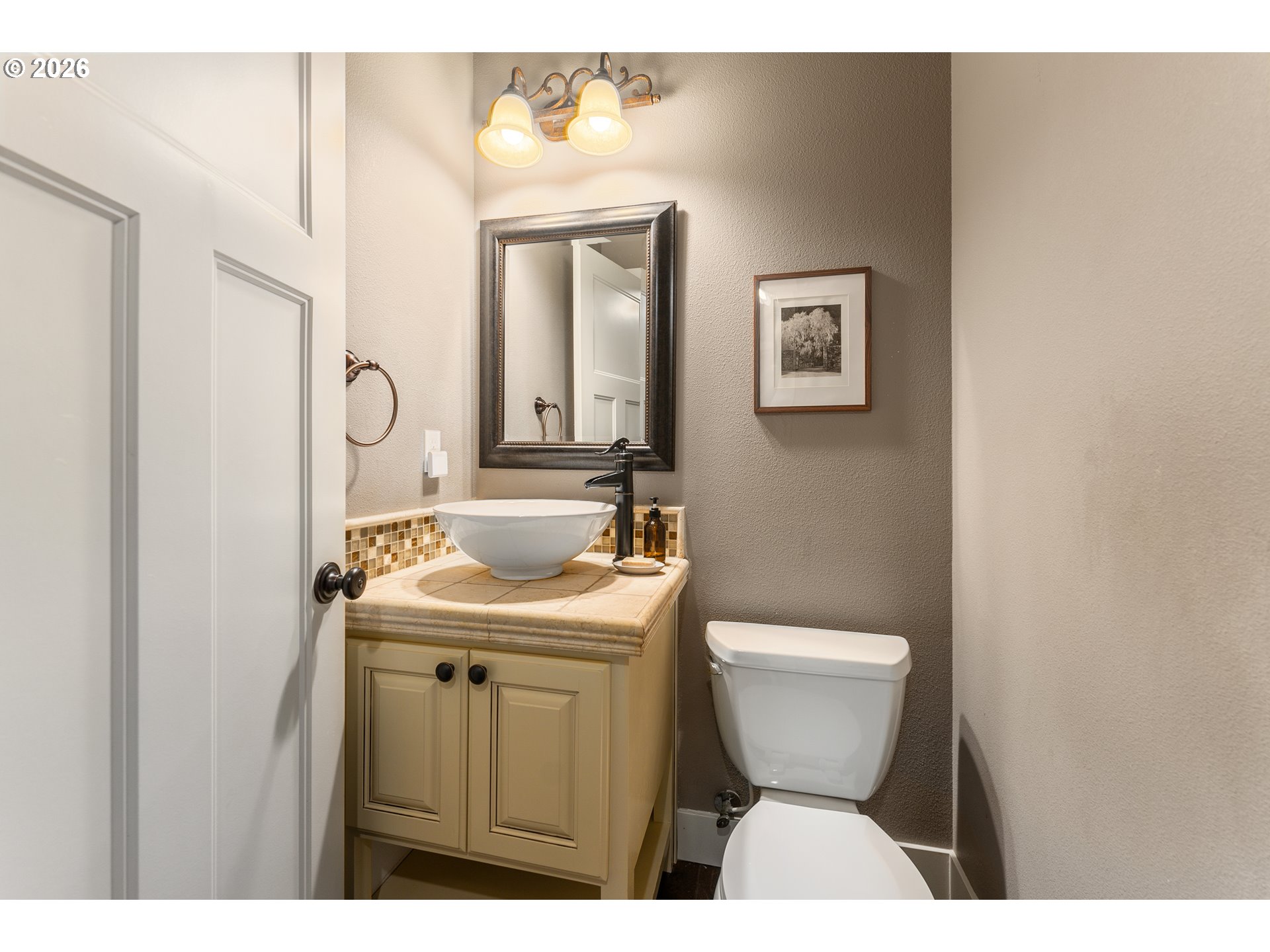 526 Ne Beech St Property Photo 14