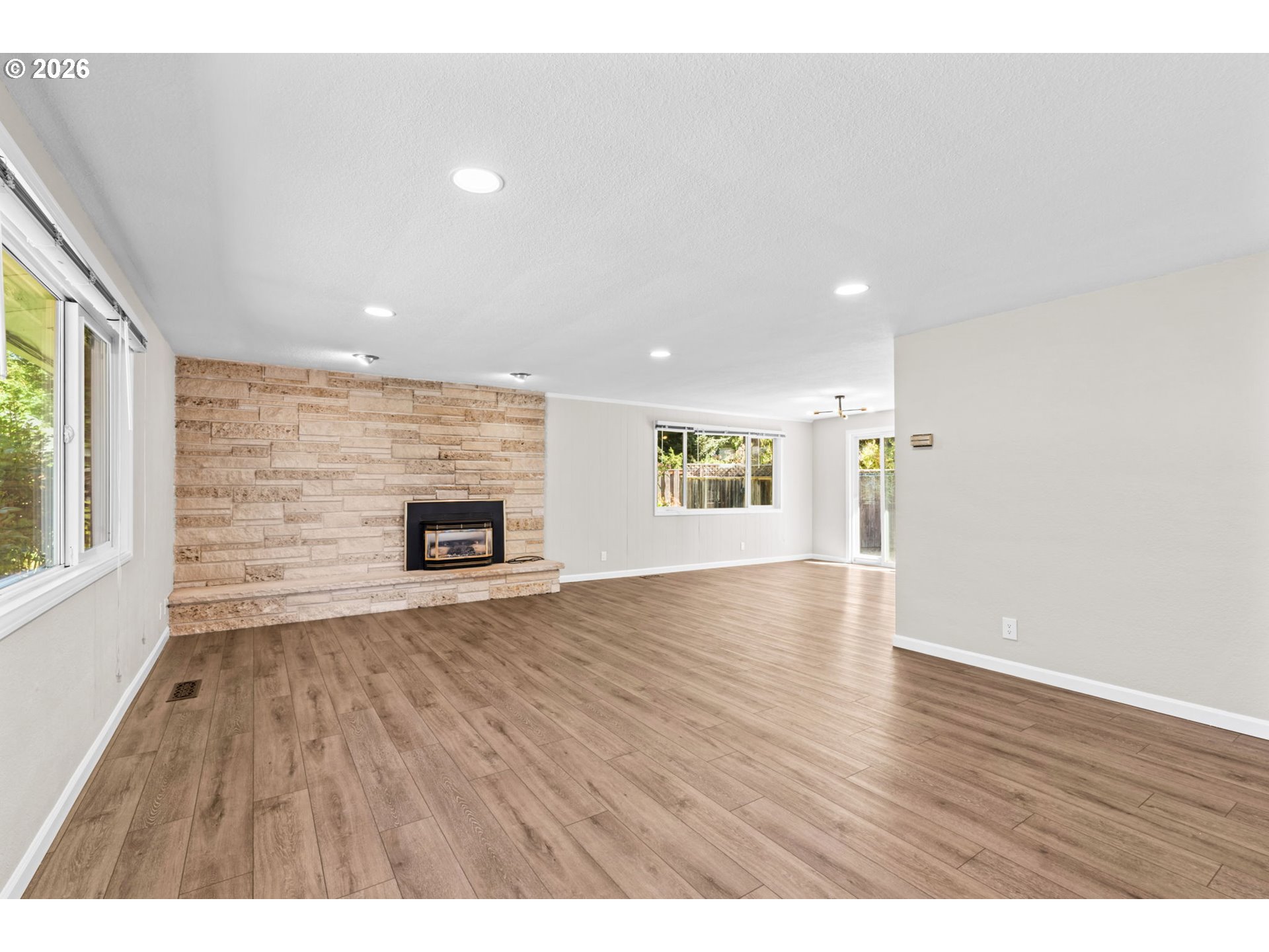 3187 Alyndale Dr Property Photo 8