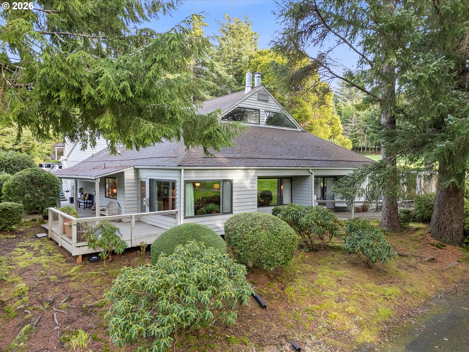 600 Island Dr 15 Property Photo 1