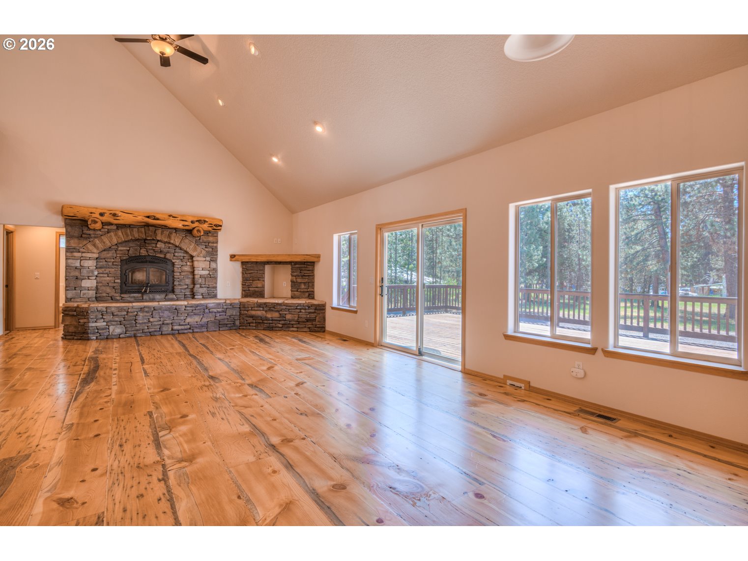 17879 Kodiak Ln Property Photo 5