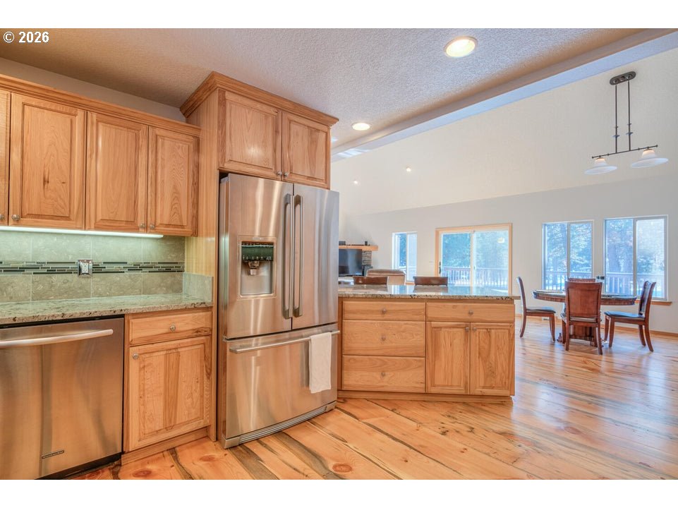 17879 Kodiak Ln Property Photo 9