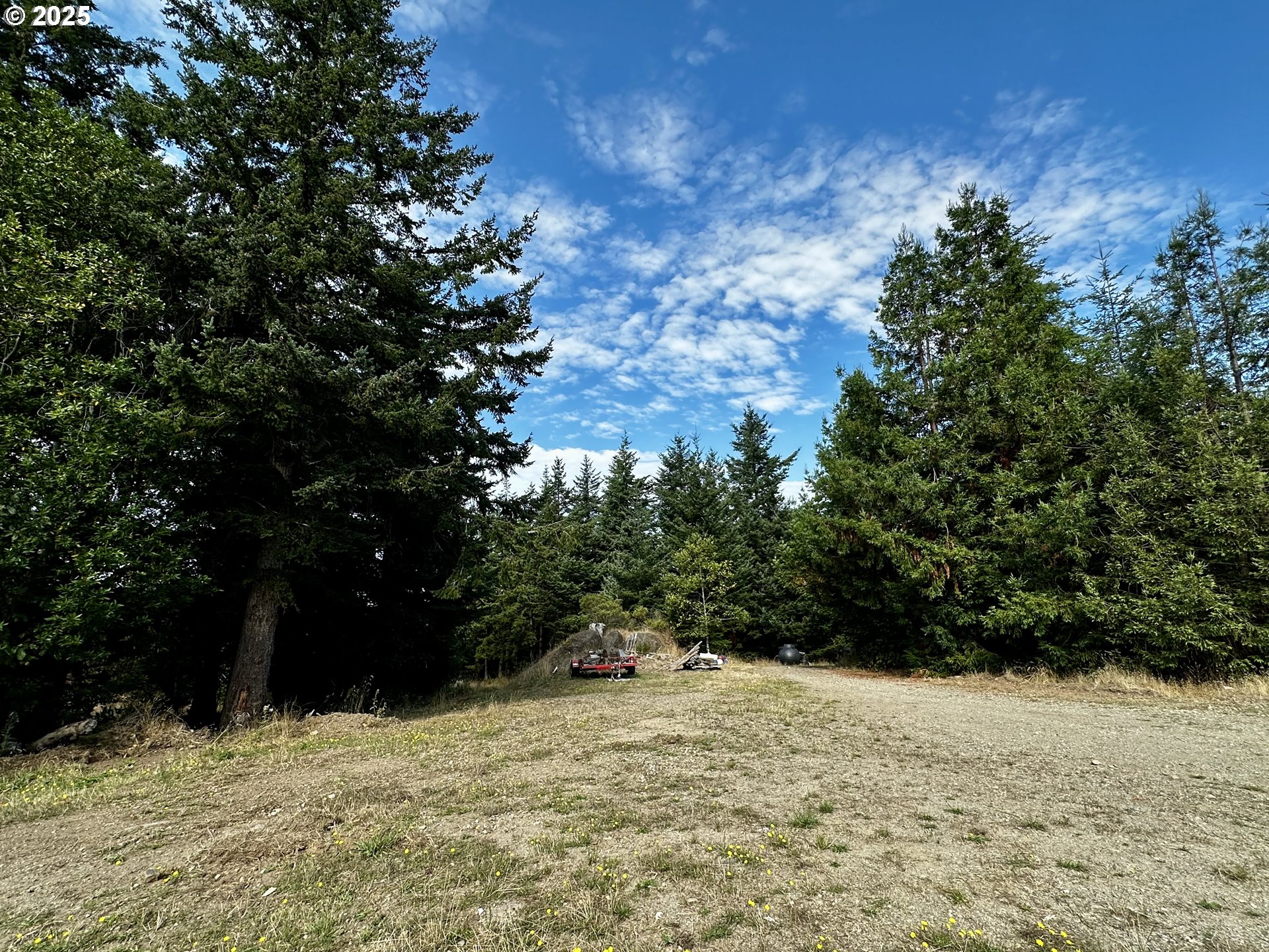 94515 Langlois Mountain Rd Property Photo 4