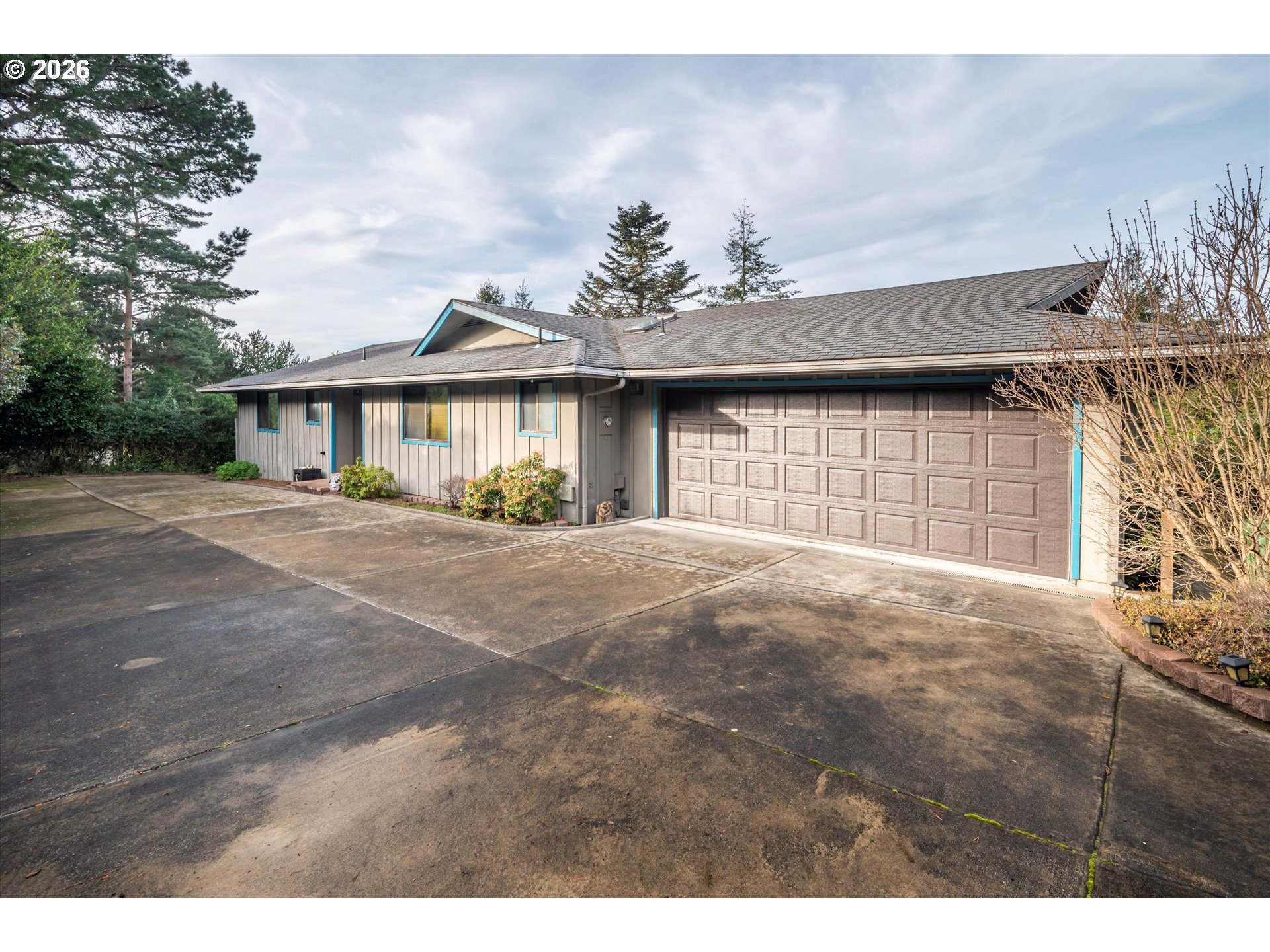 875 Signal Way Property Photo 1
