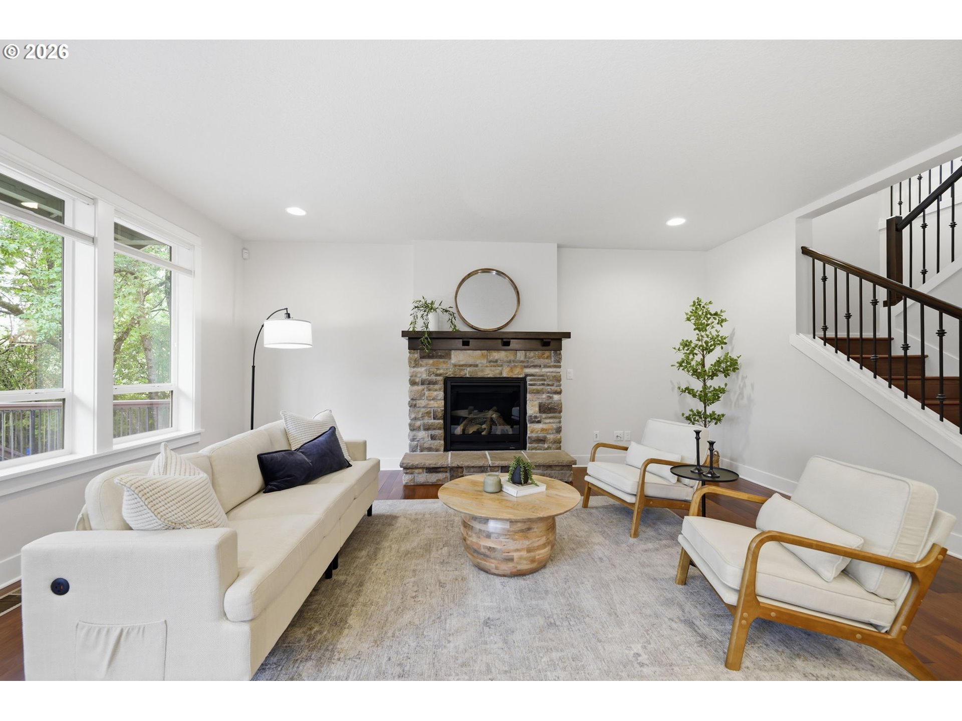1930 Sterling Park Pl Property Photo 3