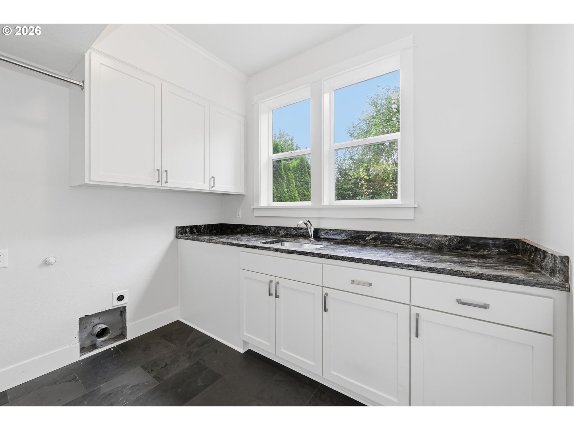 1930 Sterling Park Pl Property Photo 26