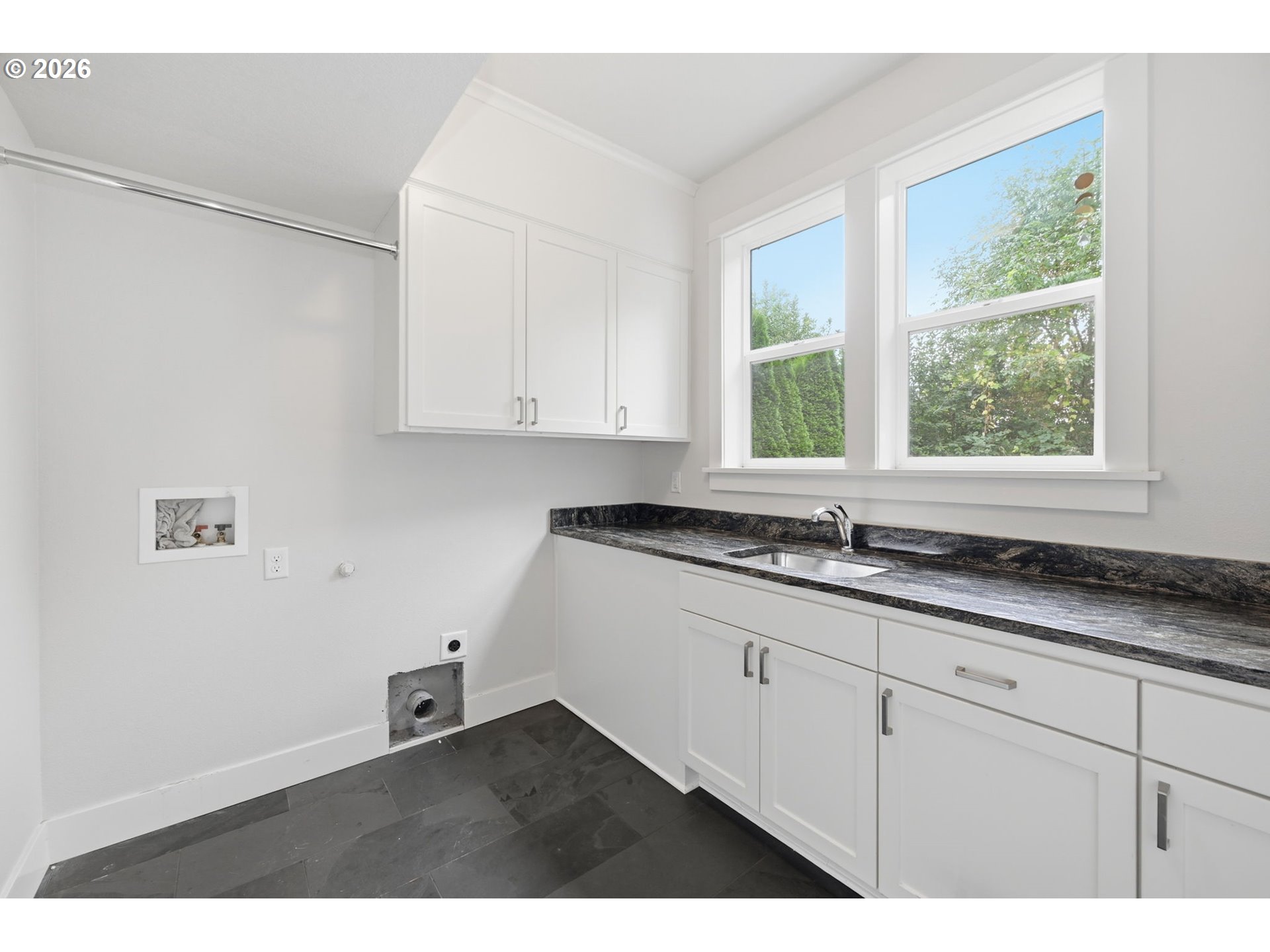 1930 Sterling Park Pl Property Photo 27