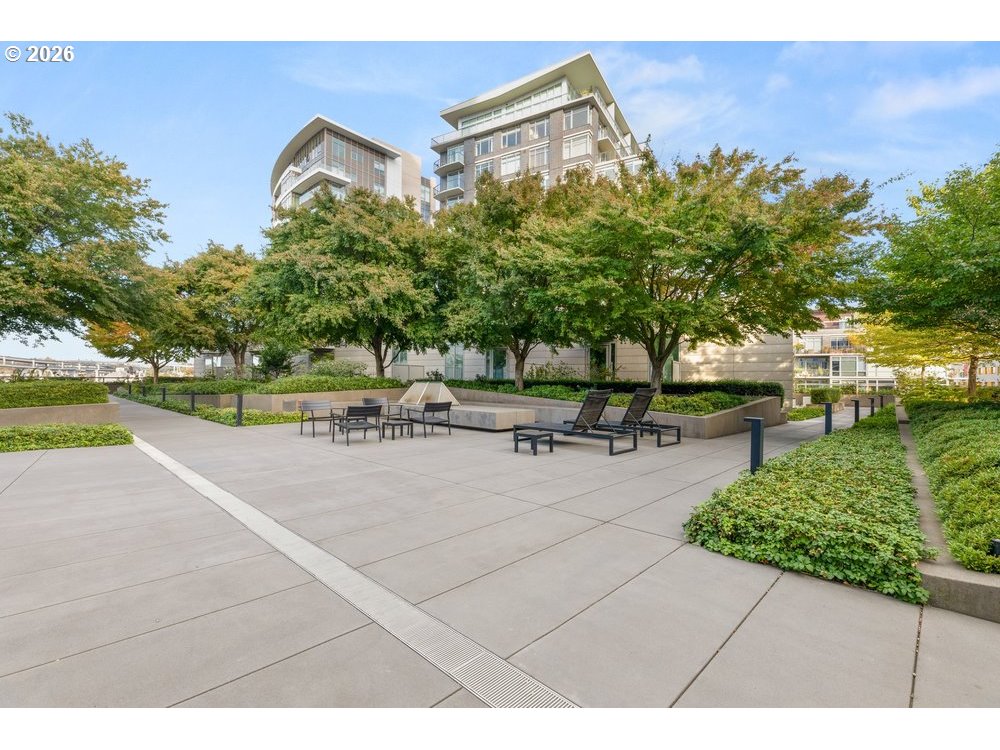 1075 Nw Northrup St 1715 Property Photo 37