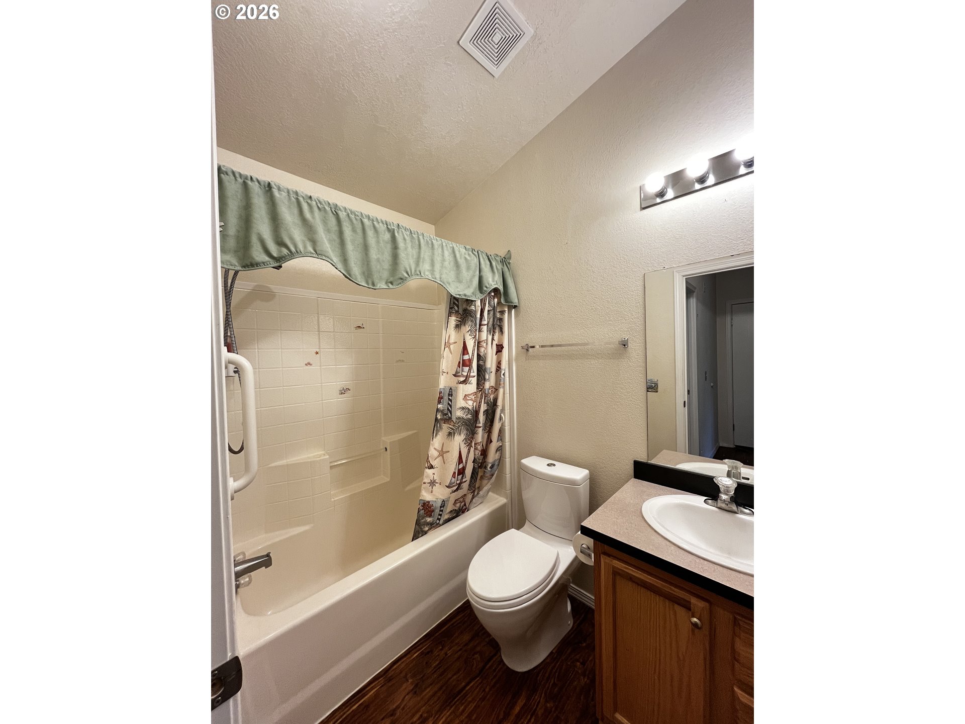 148 Outer Dr Property Photo 9