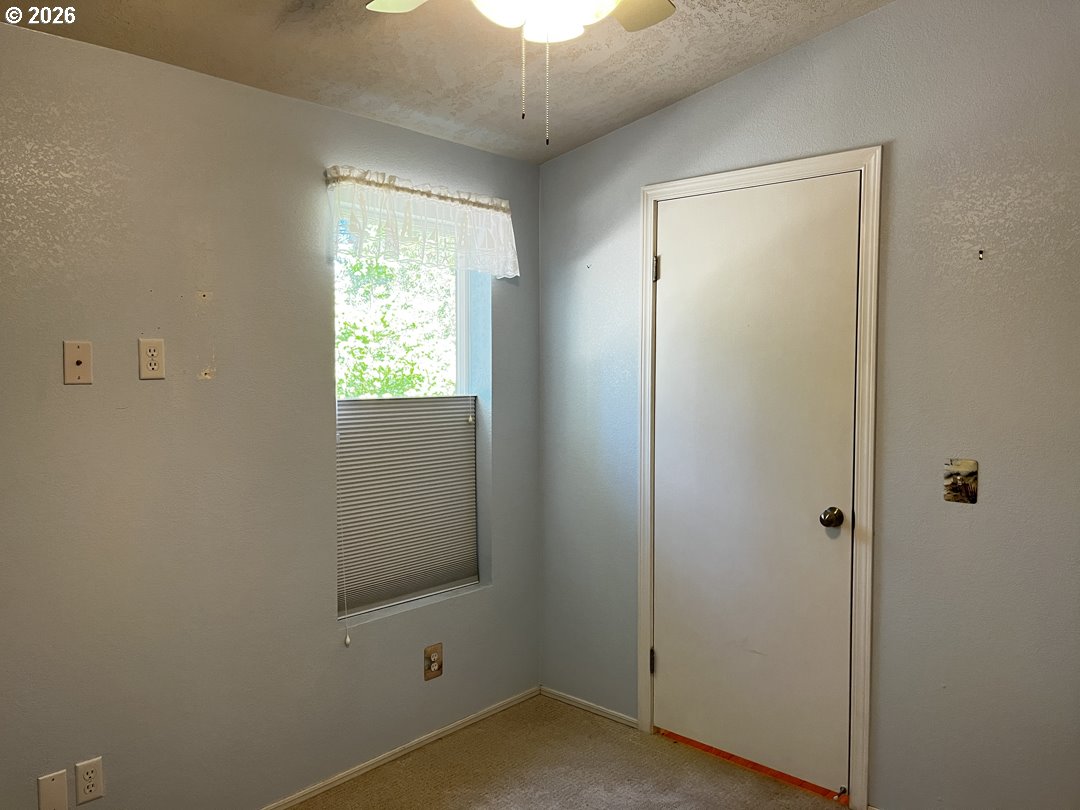 148 Outer Dr Property Photo 11