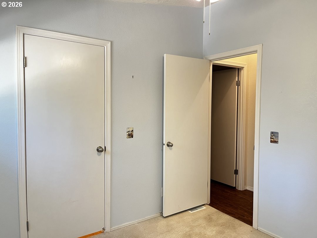 148 Outer Dr Property Photo 12