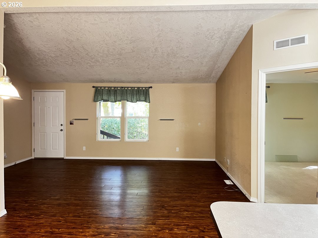 148 Outer Dr Property Photo 17