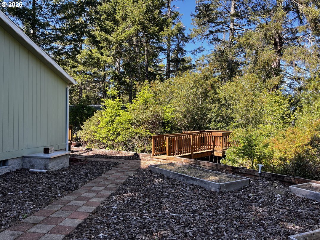 148 Outer Dr Property Photo 44