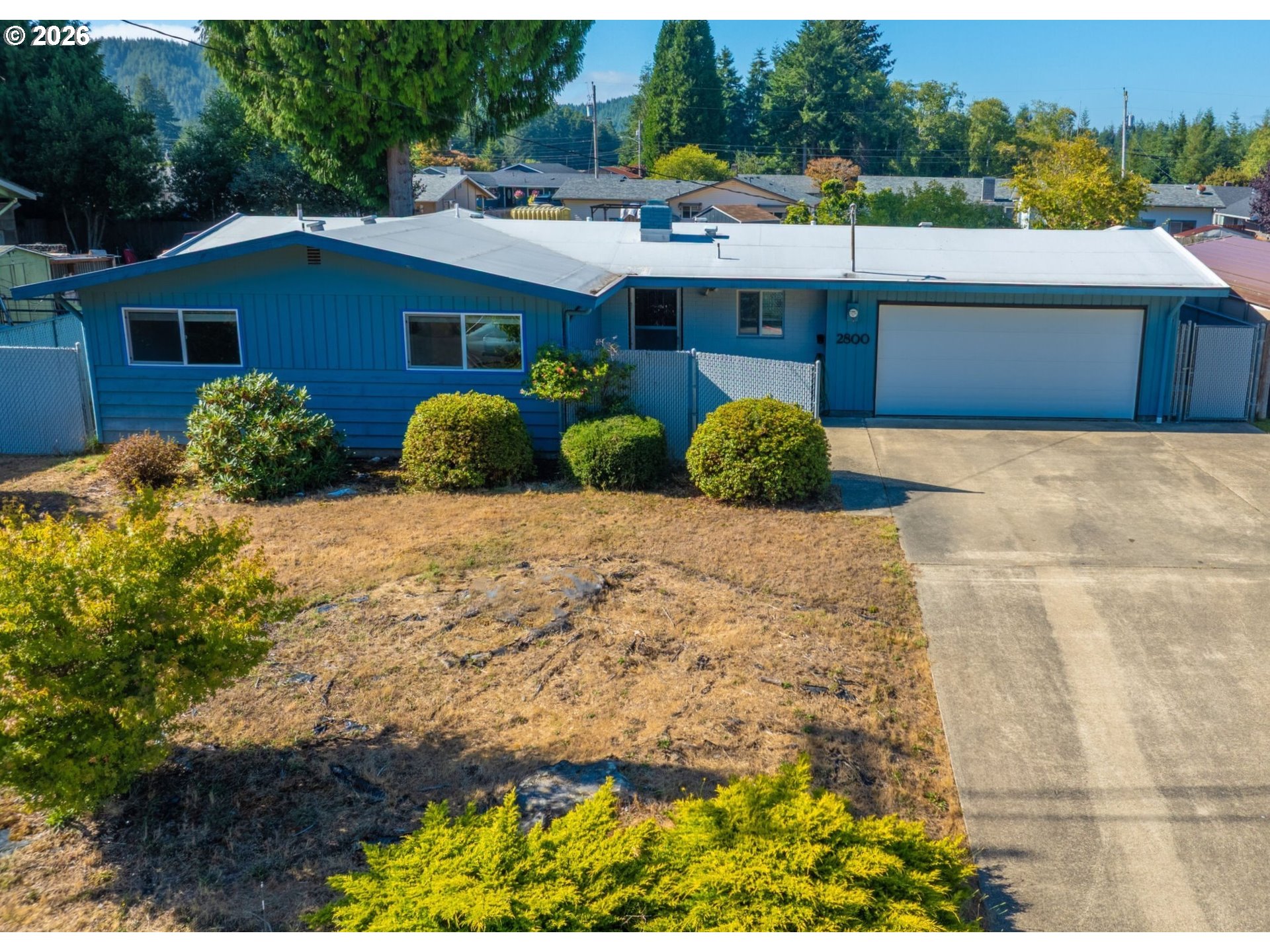 2800 RIDGEWAY DR Property Photo 1