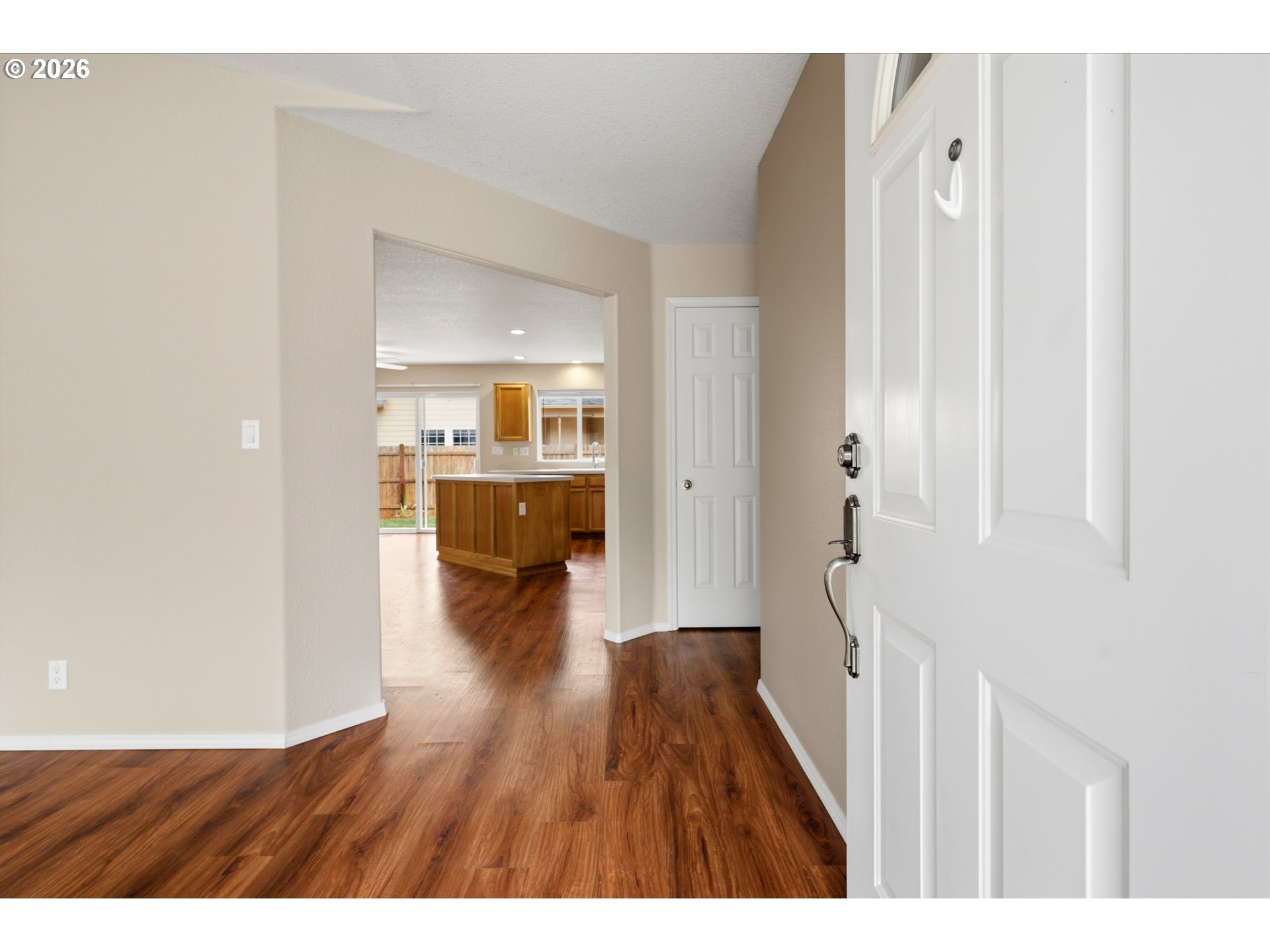7368 Meadowglen St Property Photo 5