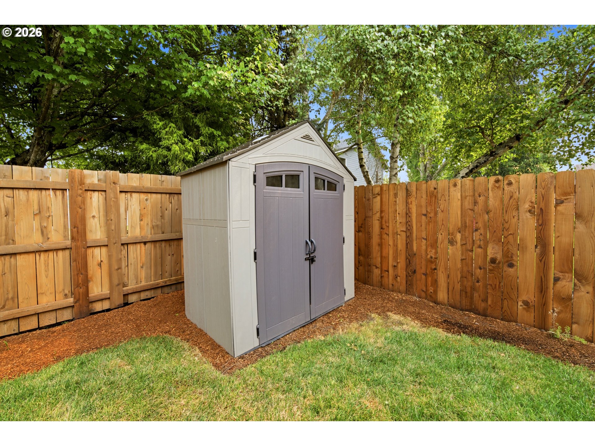 7368 Meadowglen St Property Photo 35