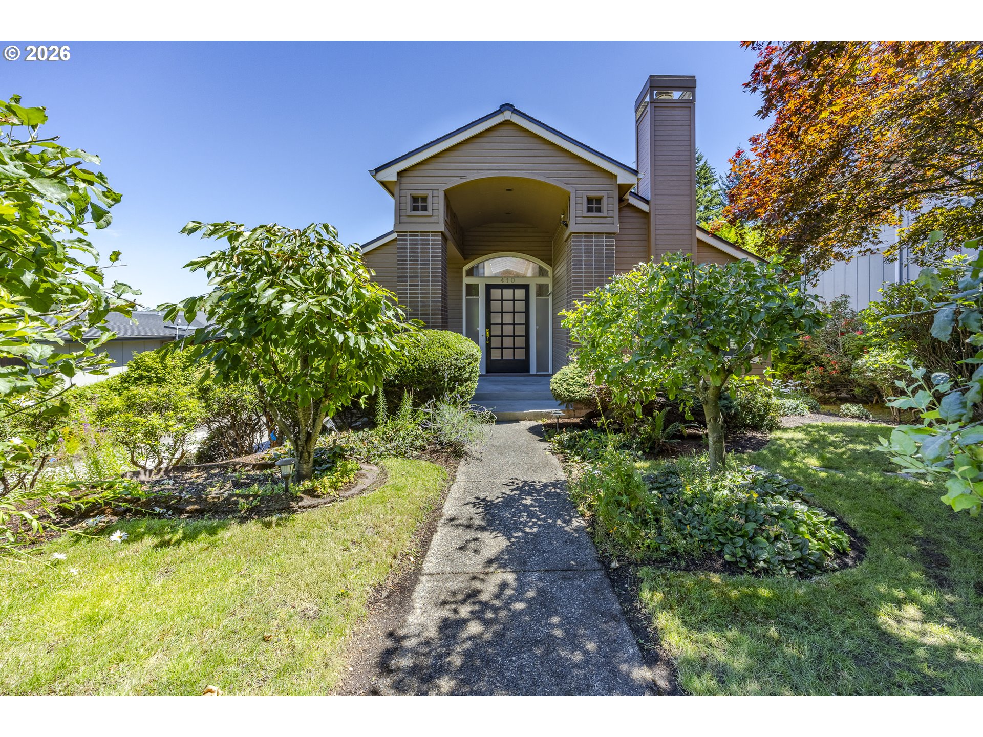 410 Spyglass Dr Property Photo 3