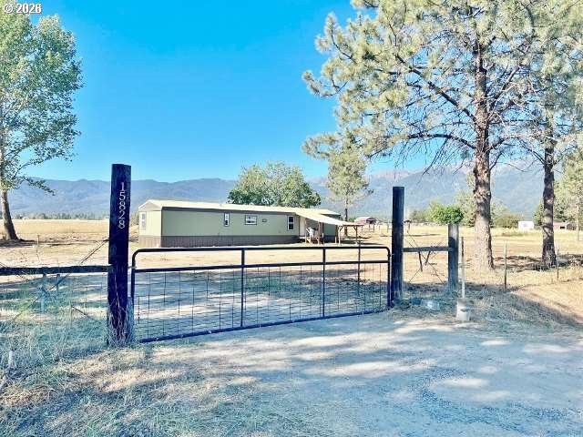 15828 Hunt Mountain Ln Property Photo 1