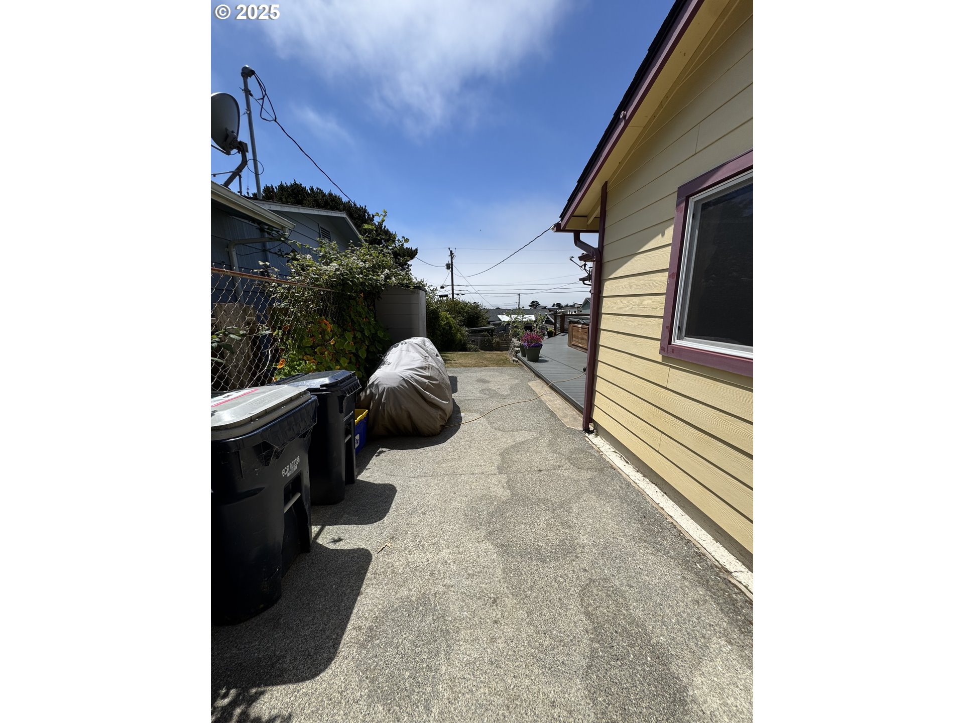 30388 Hillside Ter Property Photo 6